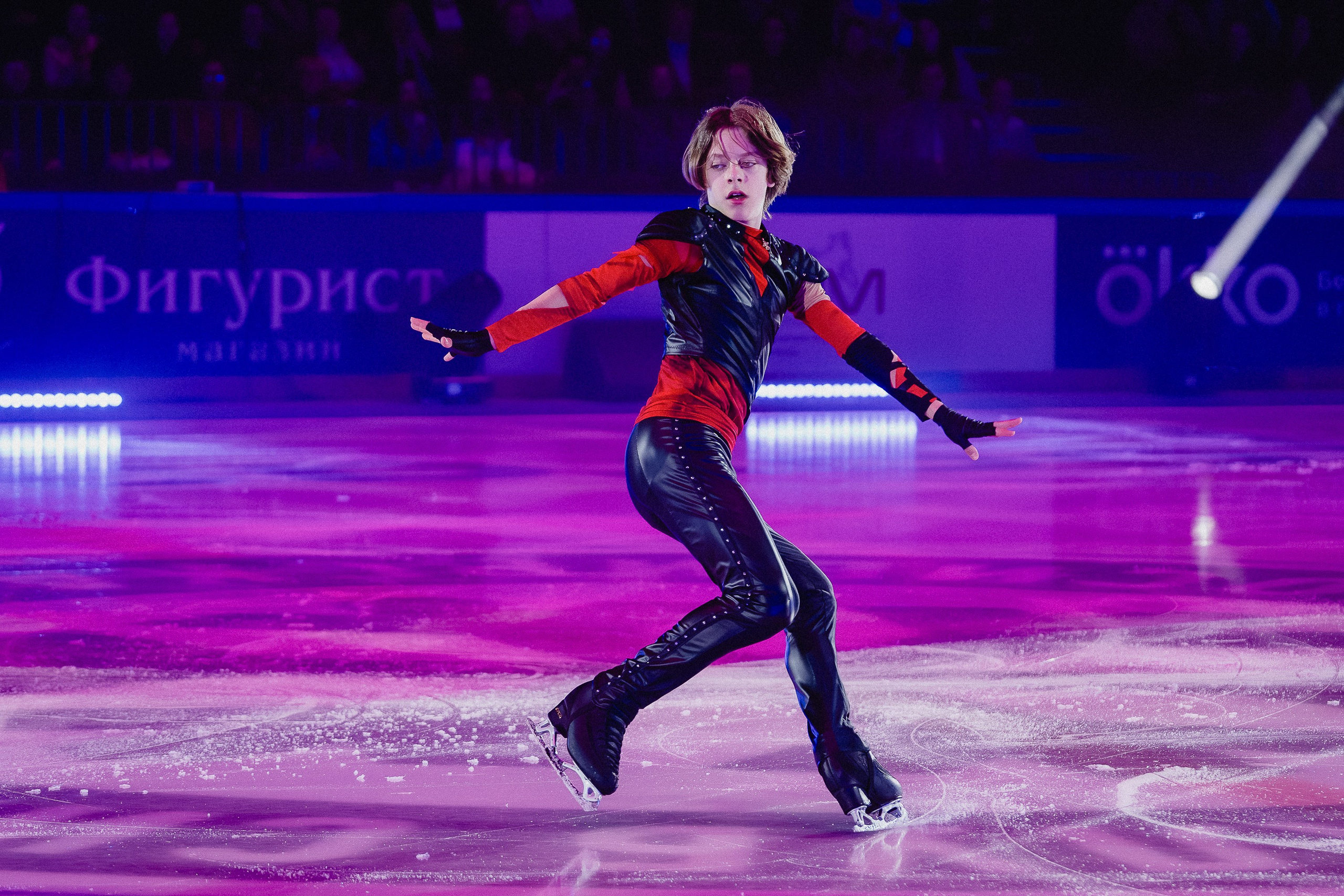 Шоу Этери Тутберидзе в Новосибирске. Воробьева Ксения — Спортивный и танцевальный фотограф Новосибирск