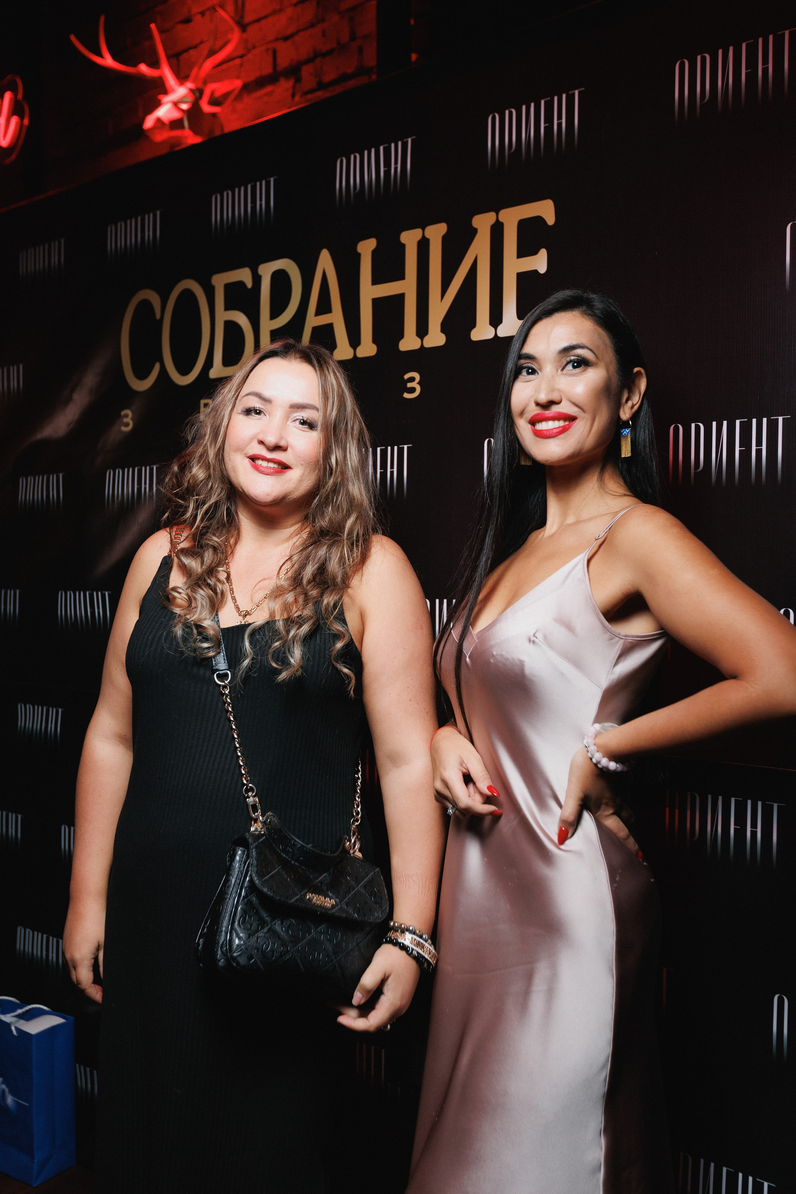 СОБРАНИЕ ЗВËЗД. СВОИ. ФОТООТЧЕТЫ-СОБЫТИЯ-МЕСТА
