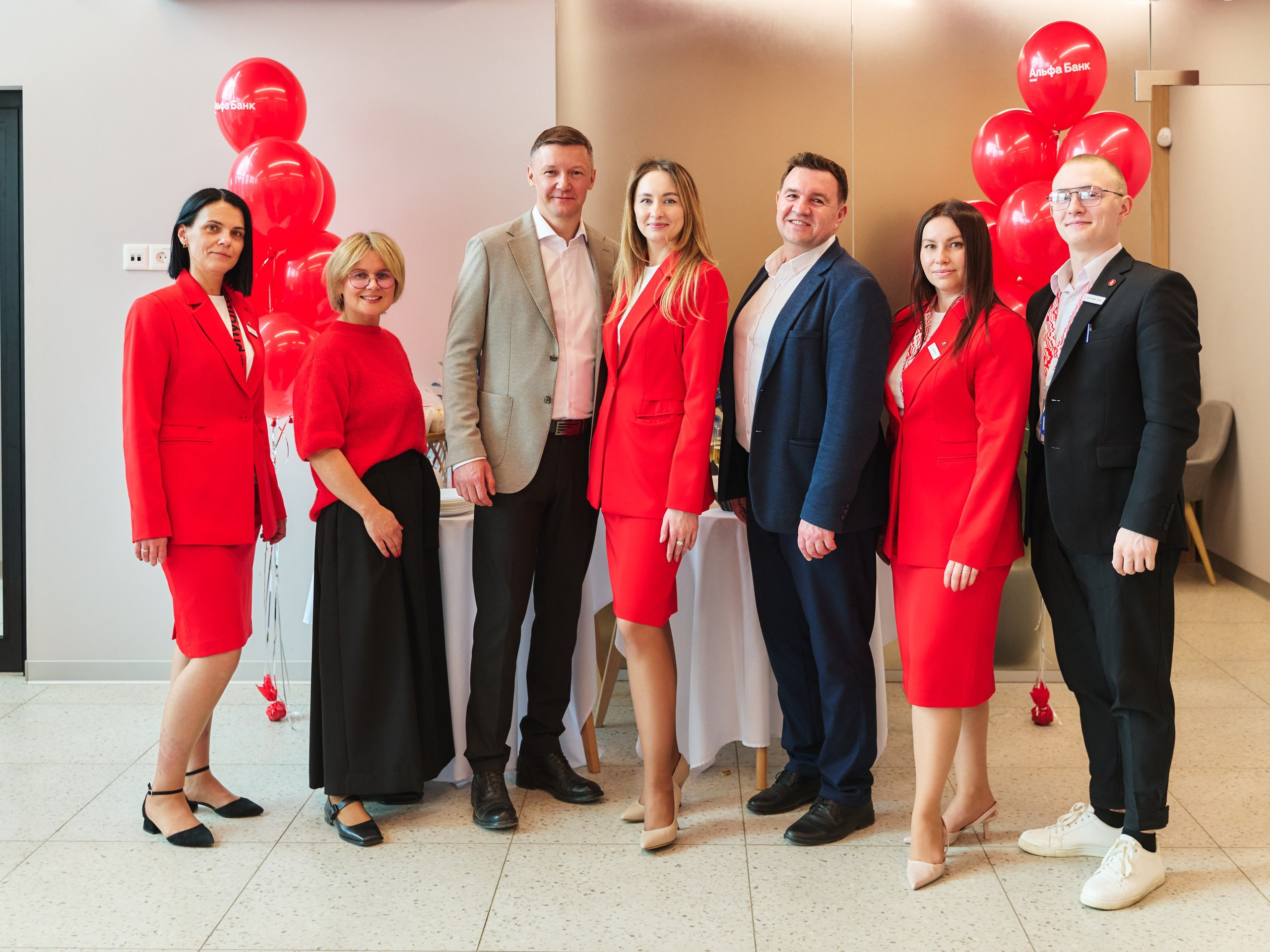 Альфа банк г. Иваново — открытие второго отделения. Фотограф в Иваново: Каталожная съемка одежды и постельного белья, Wildberries