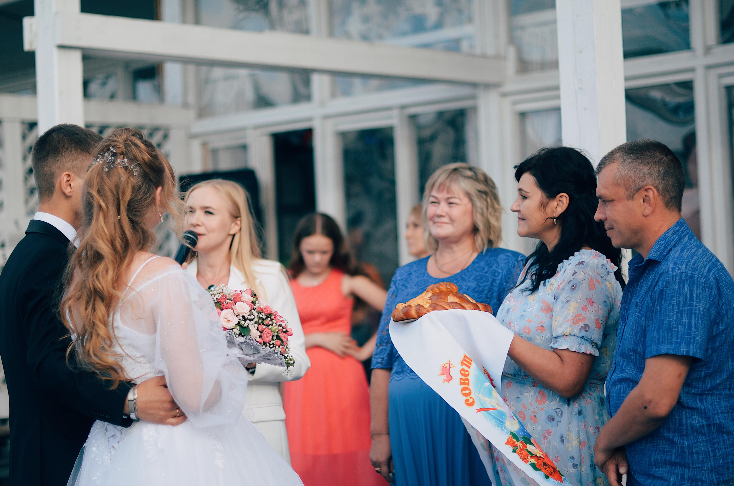 Ведущая на свадьбу Мария Снегур. Ведущий, Тамада, DJ, фото в Перми. Хорошее настроение