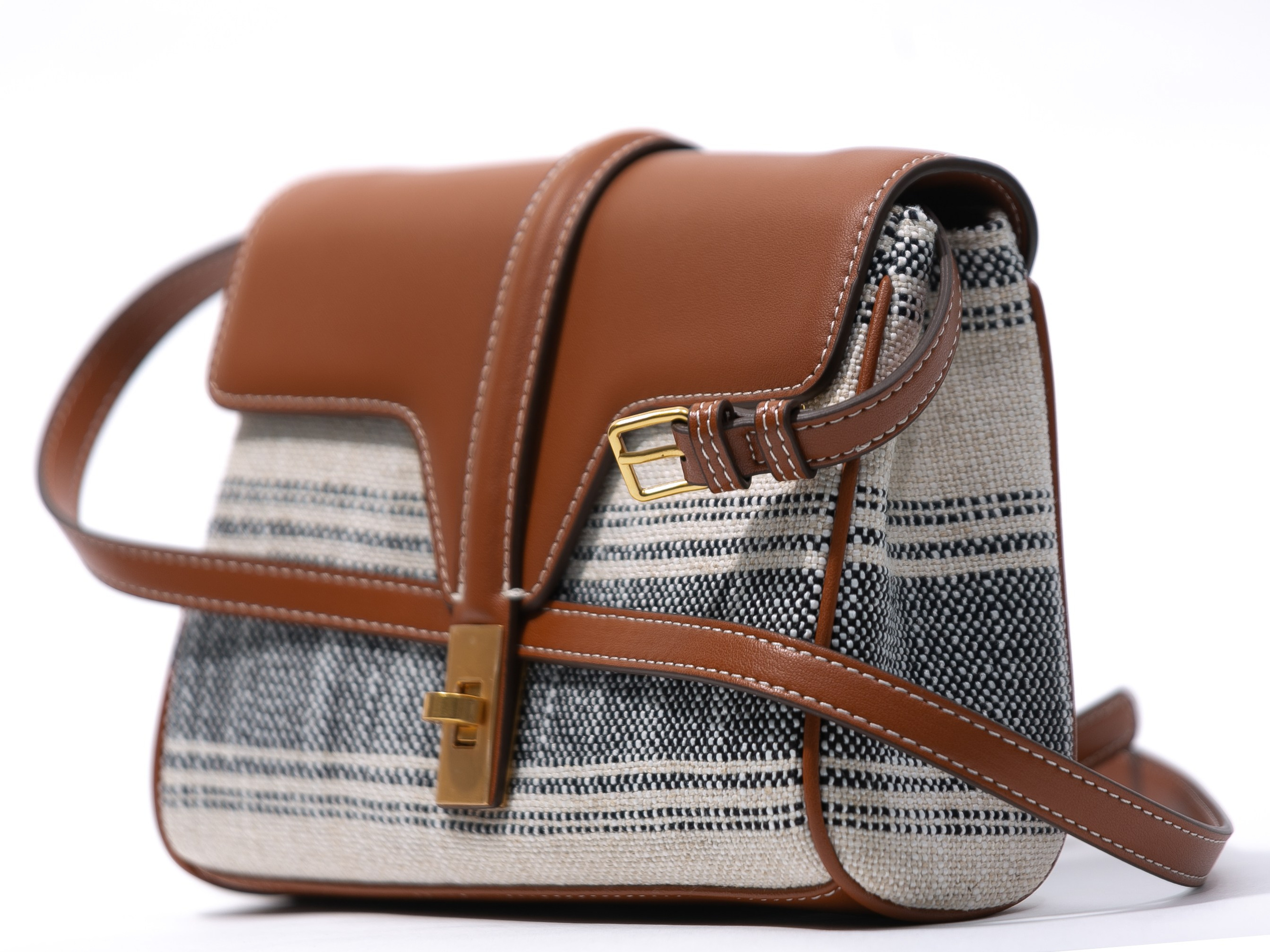 Фотосъемка сумок для вайлдбериз в Смоленске. Фотограф | Михаил Буш Смоленск