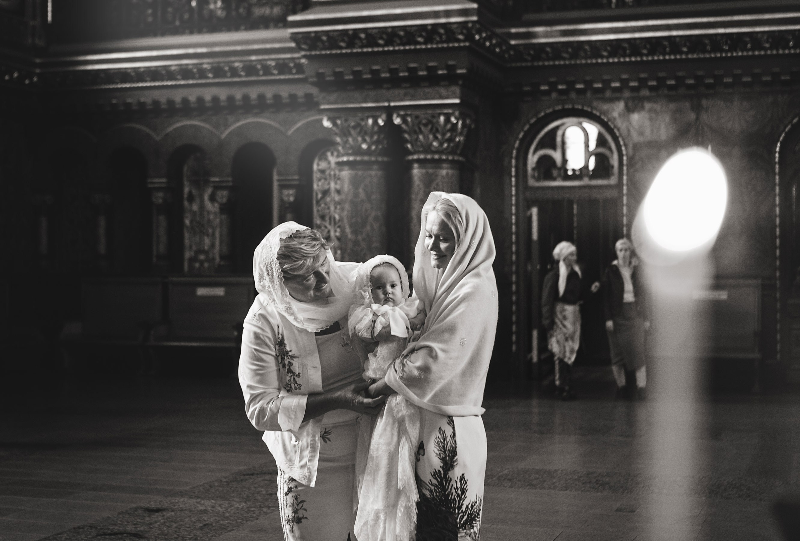 Фотосессия крещения новорожденных