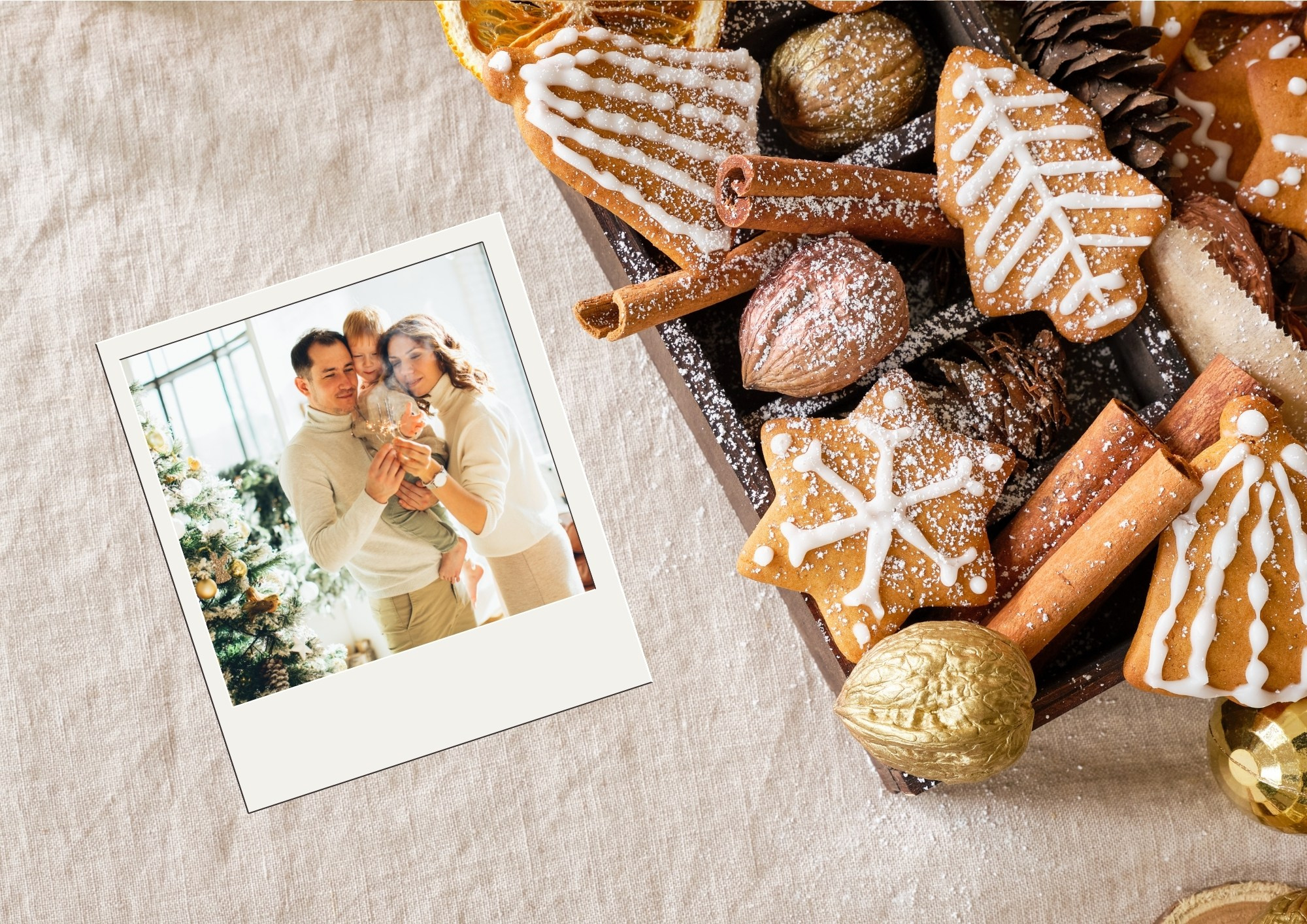 семья обнимается на фоне зимнего города и огоньков