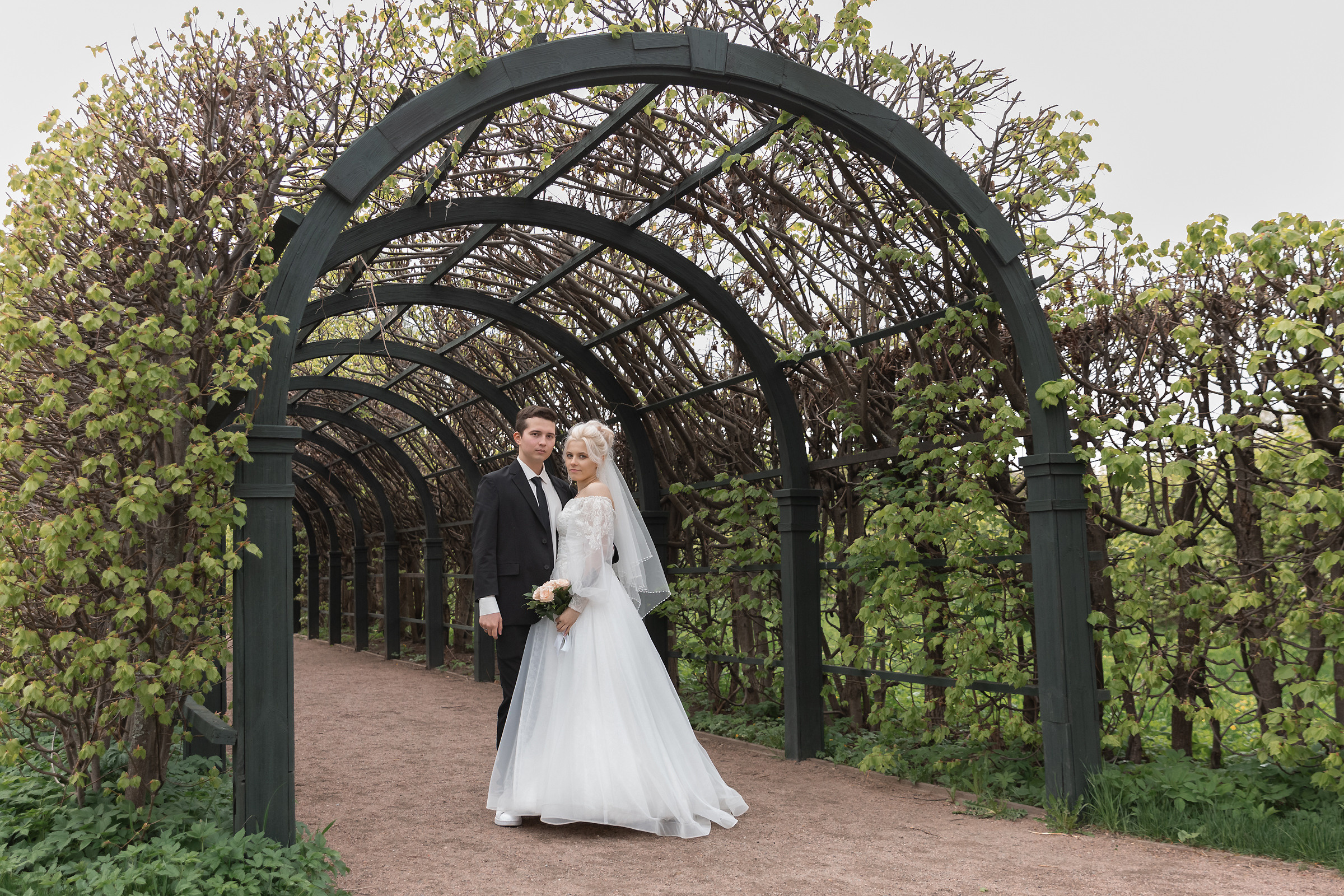 Владимир и Ирина. Свадебная фотосессия в Кусково. Свадебные фотографы в Москве: Денис и Елена Пройдовы
