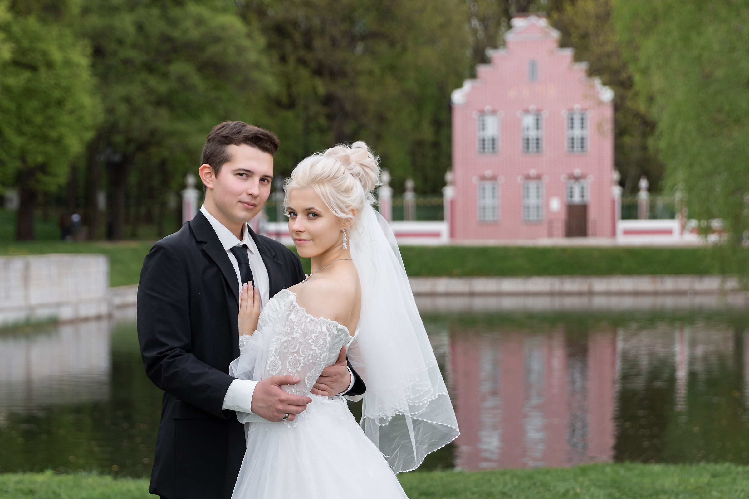Владимир и Ирина. Свадебная фотосессия в Кусково. Свадебные фотографы в Москве: Денис и Елена Пройдовы
