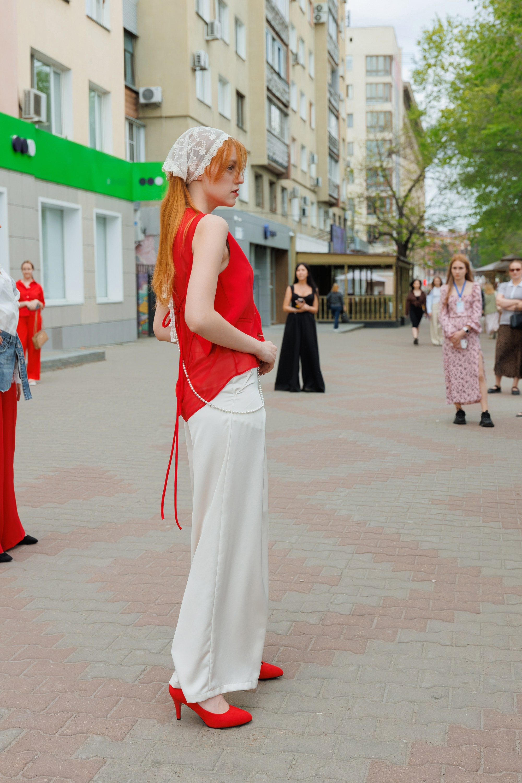 МОДНЫЙ ПОКАЗ. СВОИ. ФОТООТЧЕТЫ-СОБЫТИЯ-МЕСТА