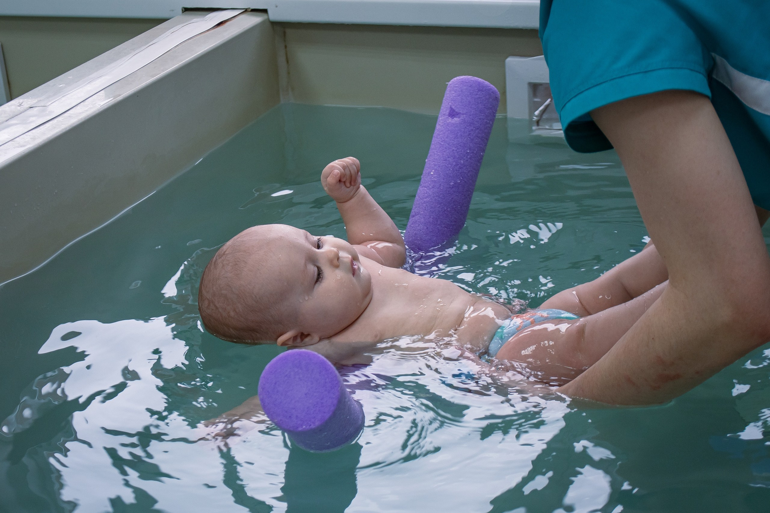 Центр грудничкового плавания. Екатерина Бикбаева фотограф, видеограф, медиа-продюсер