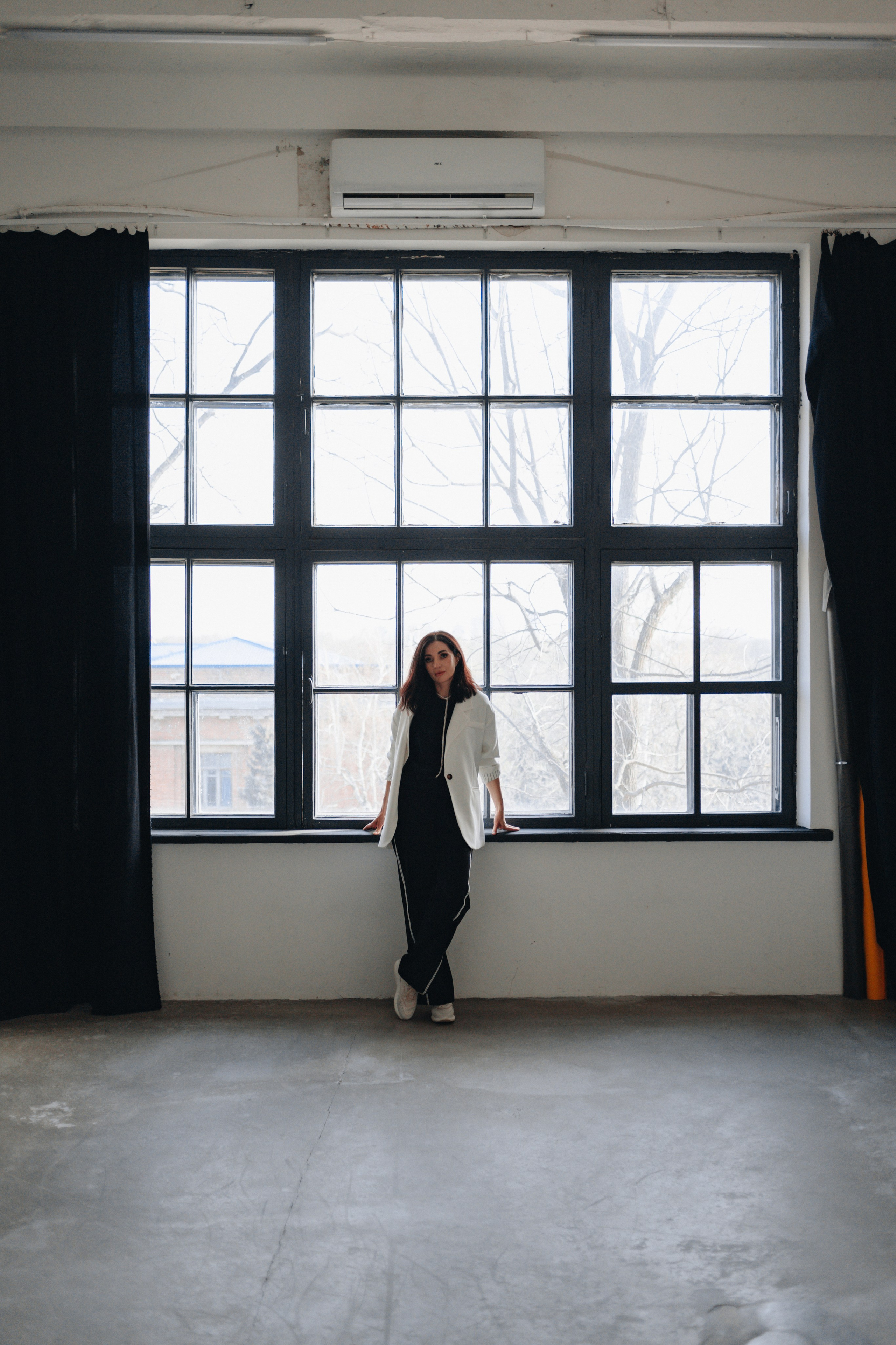 Съёмка агента по недвижимости в студии Дача Натура. Фотограф Настя Галингер Краснодар