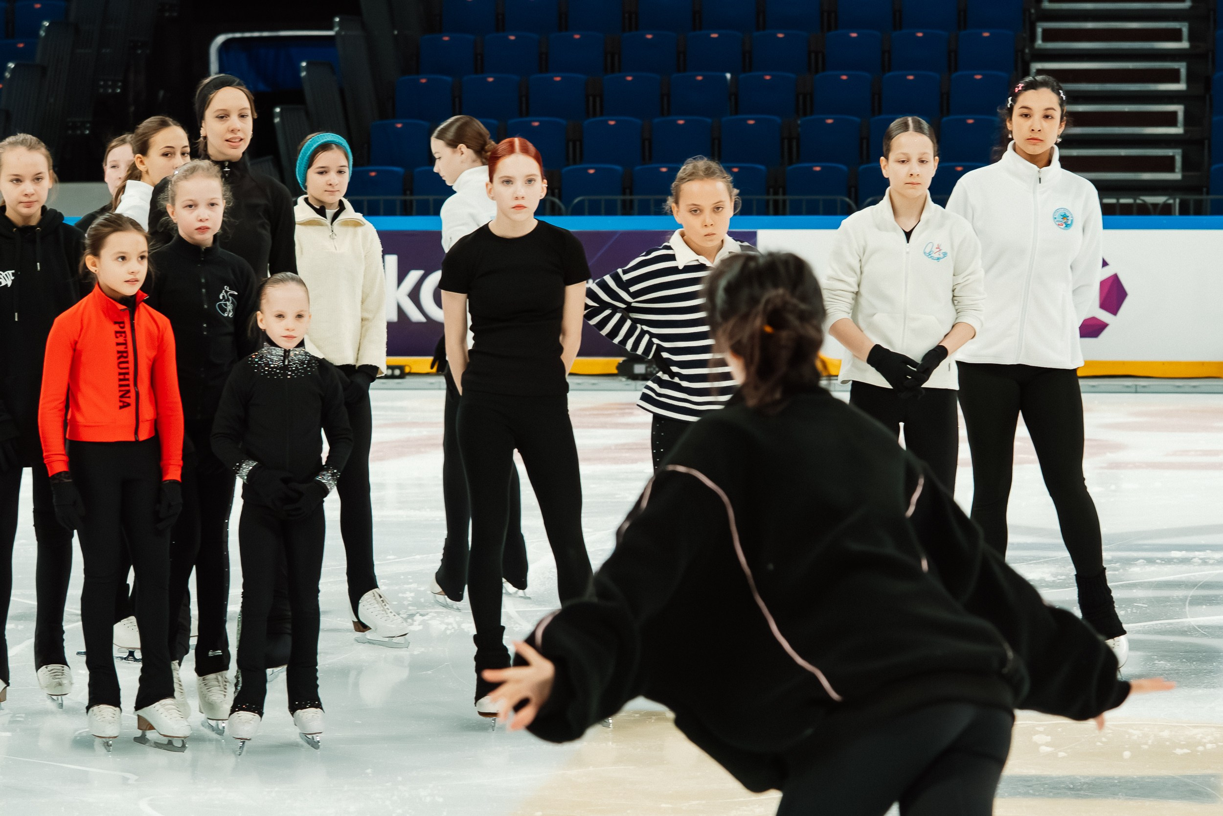 Мастер-класс Алины Загитовой в Новосибирске (11-00). Воробьева Ксения — Спортивный и танцевальный фотограф Новосибирск