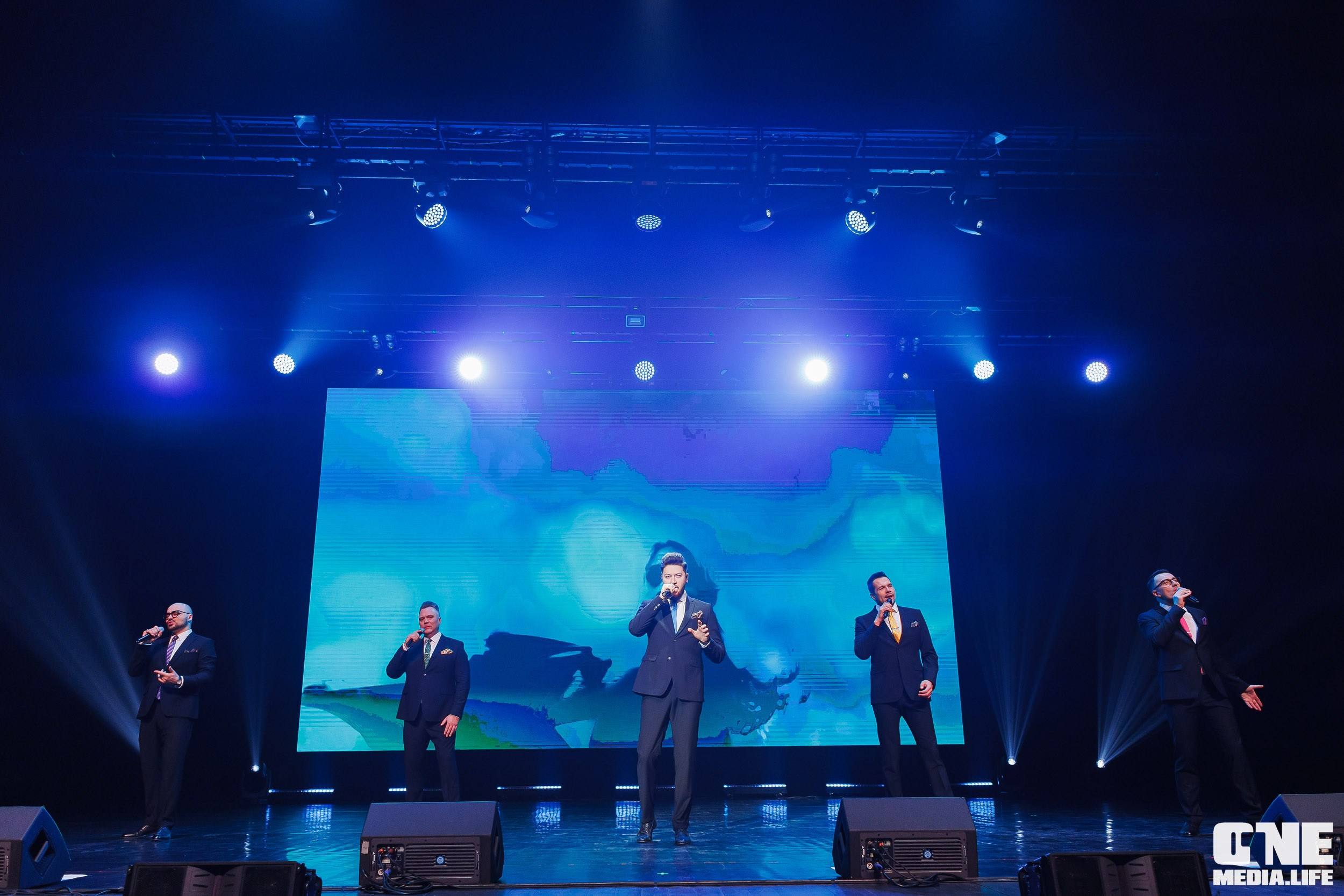 Фоторепортаж из Янтарь Холла. One Media Life: фоторепортажи, фотоотчеты с мероприятий и заведений