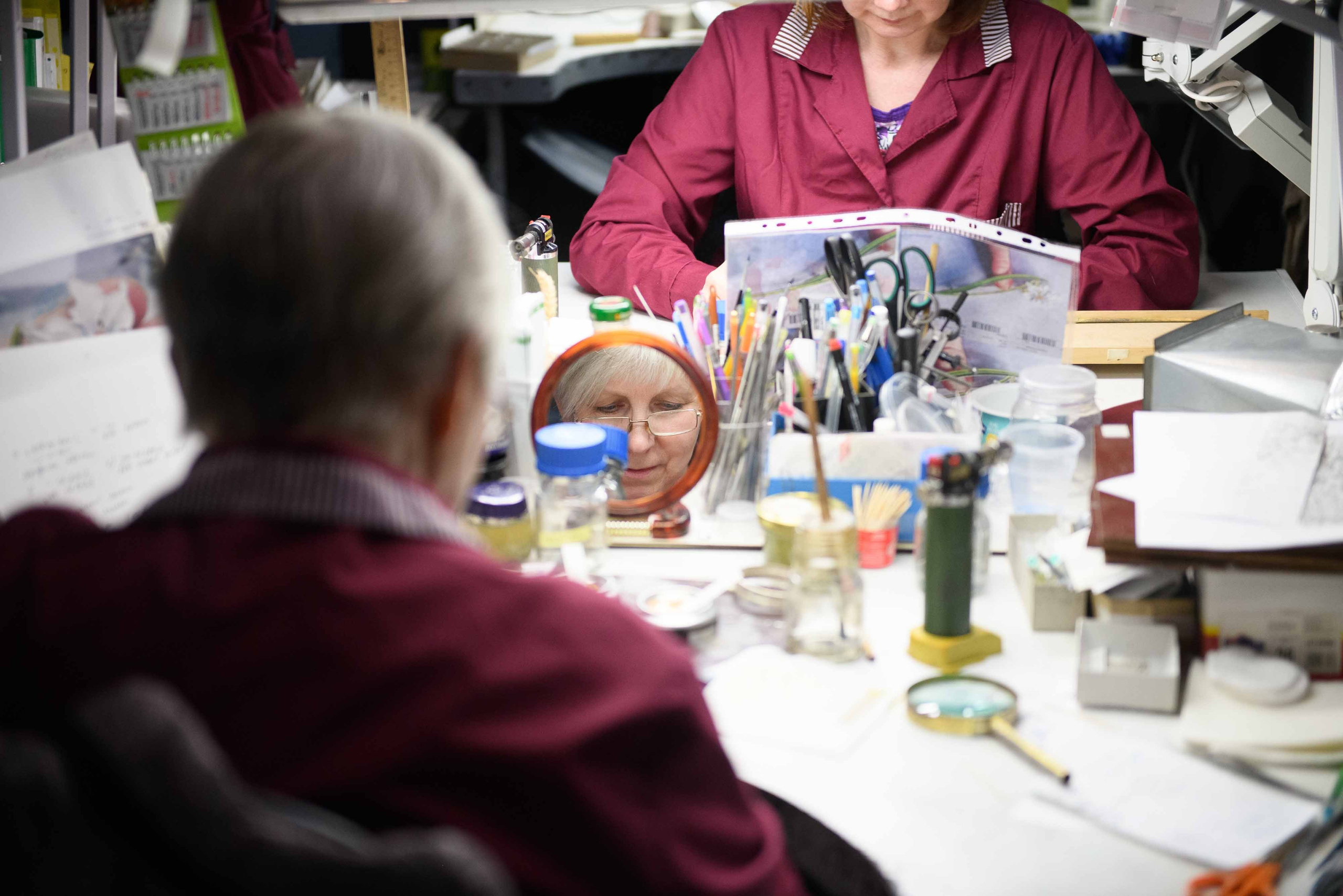 Русские Самоцветы: За кулисами легенды — Фотоальбом об искусстве и производстве