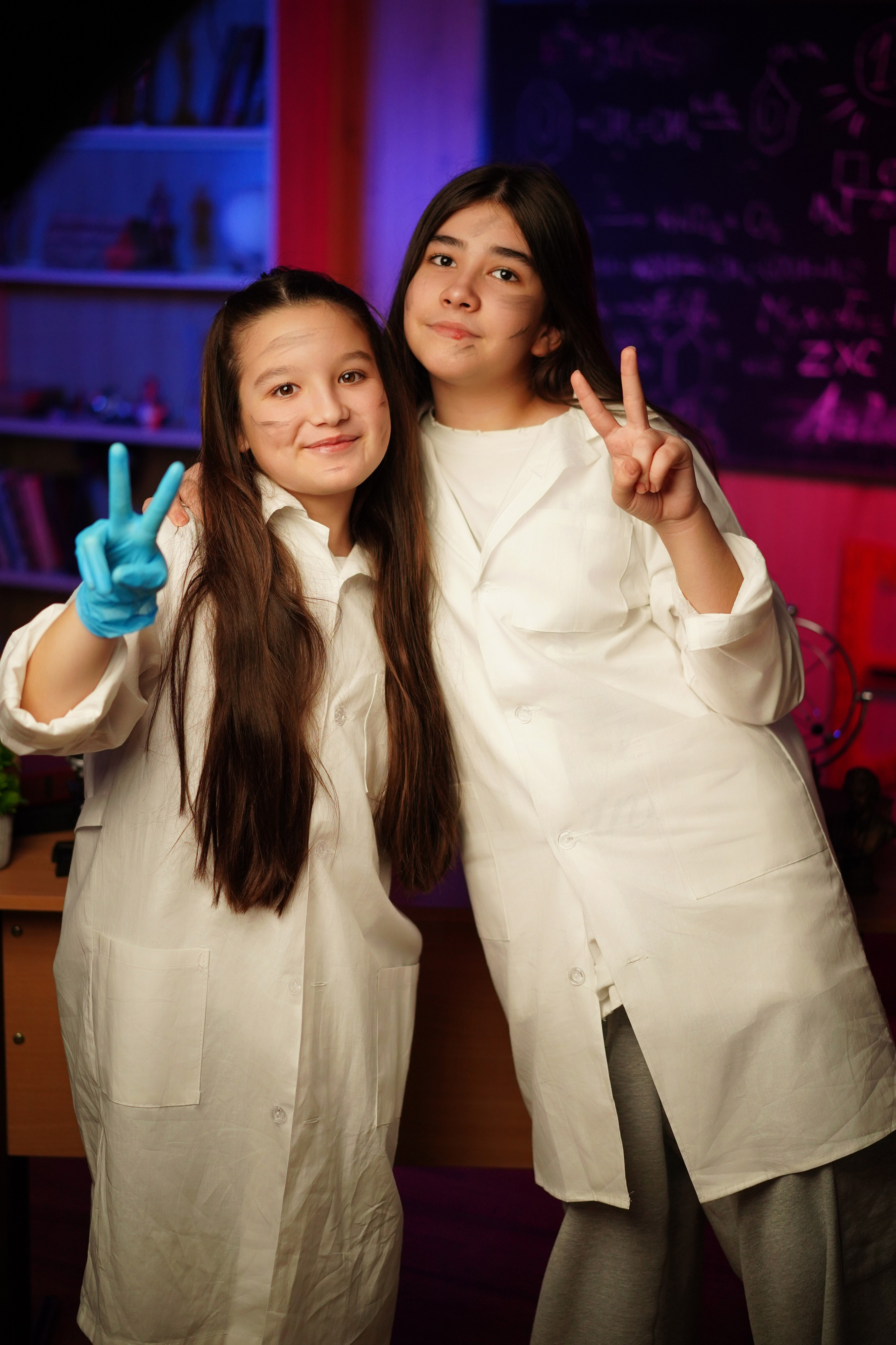 Фотосессия в стиле «Химики». GOTRA — выпускные альбомы в Тюмени