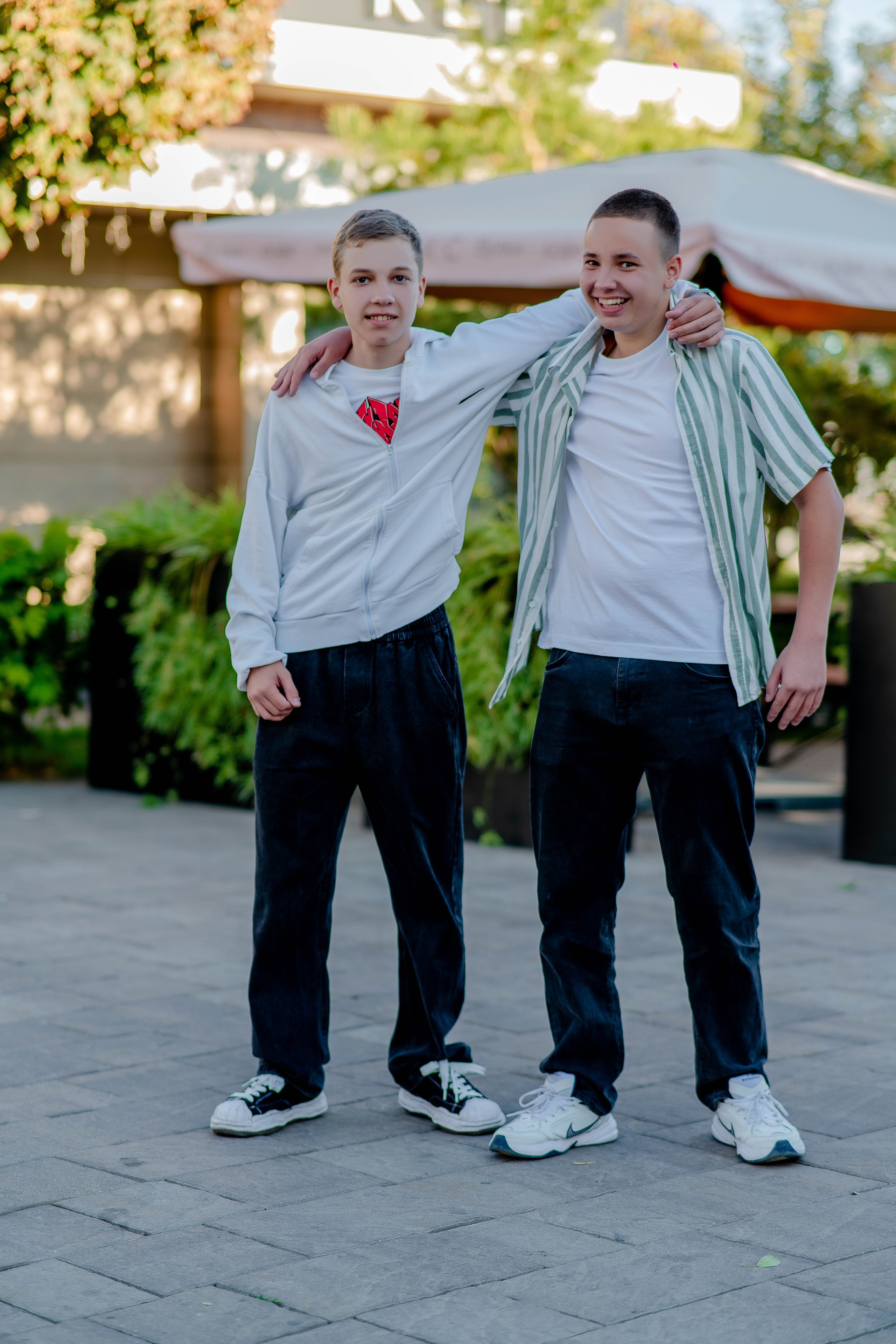 Выпускные (школьные) альбомы (книги) в Ростове-на-Дону. Современные Выпускные Альбомы в Ростове-на-Дону