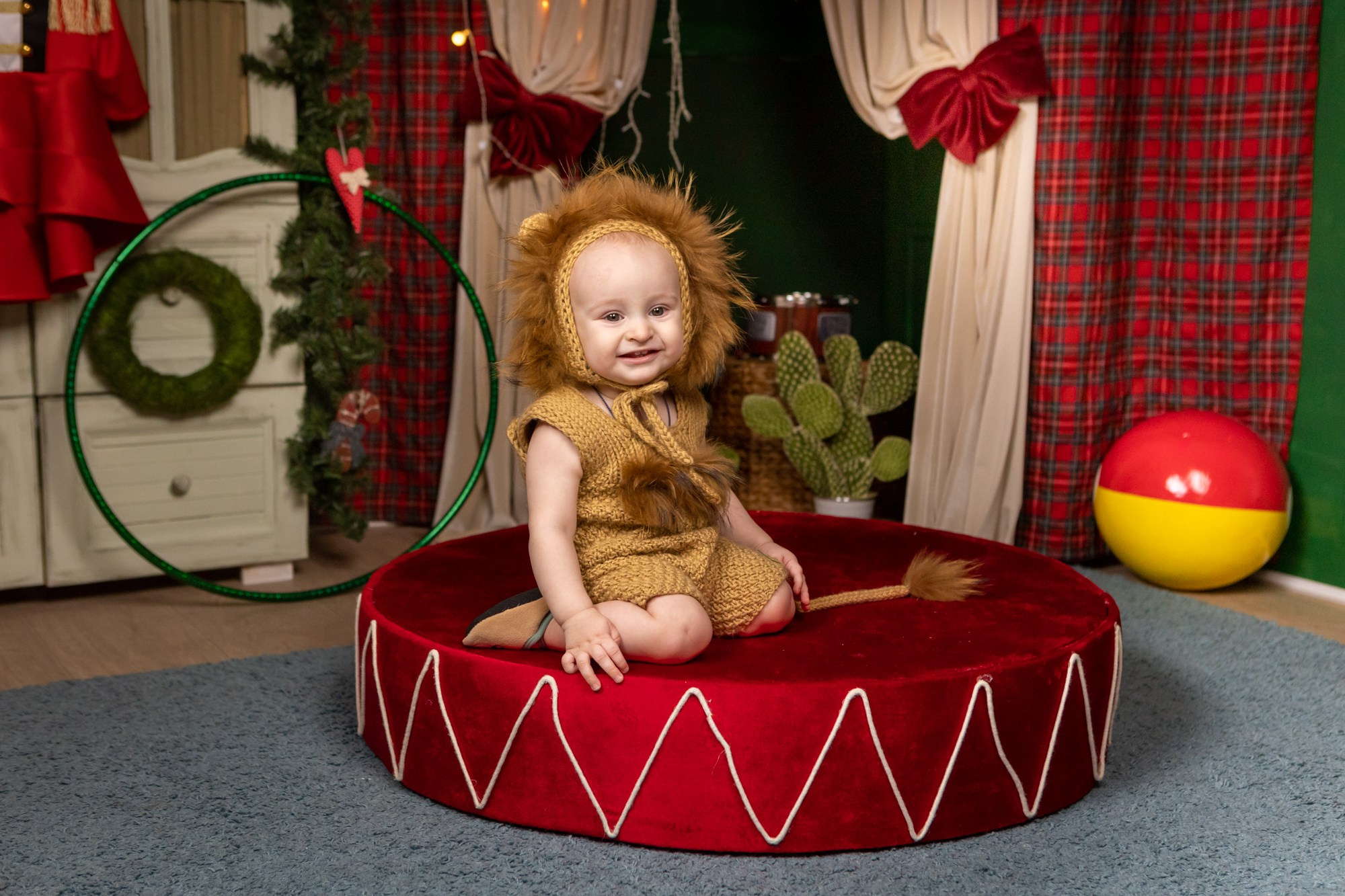 Семейная студийная фотосессия. Фотограф в Оренбурге. Профессиональный фотограф