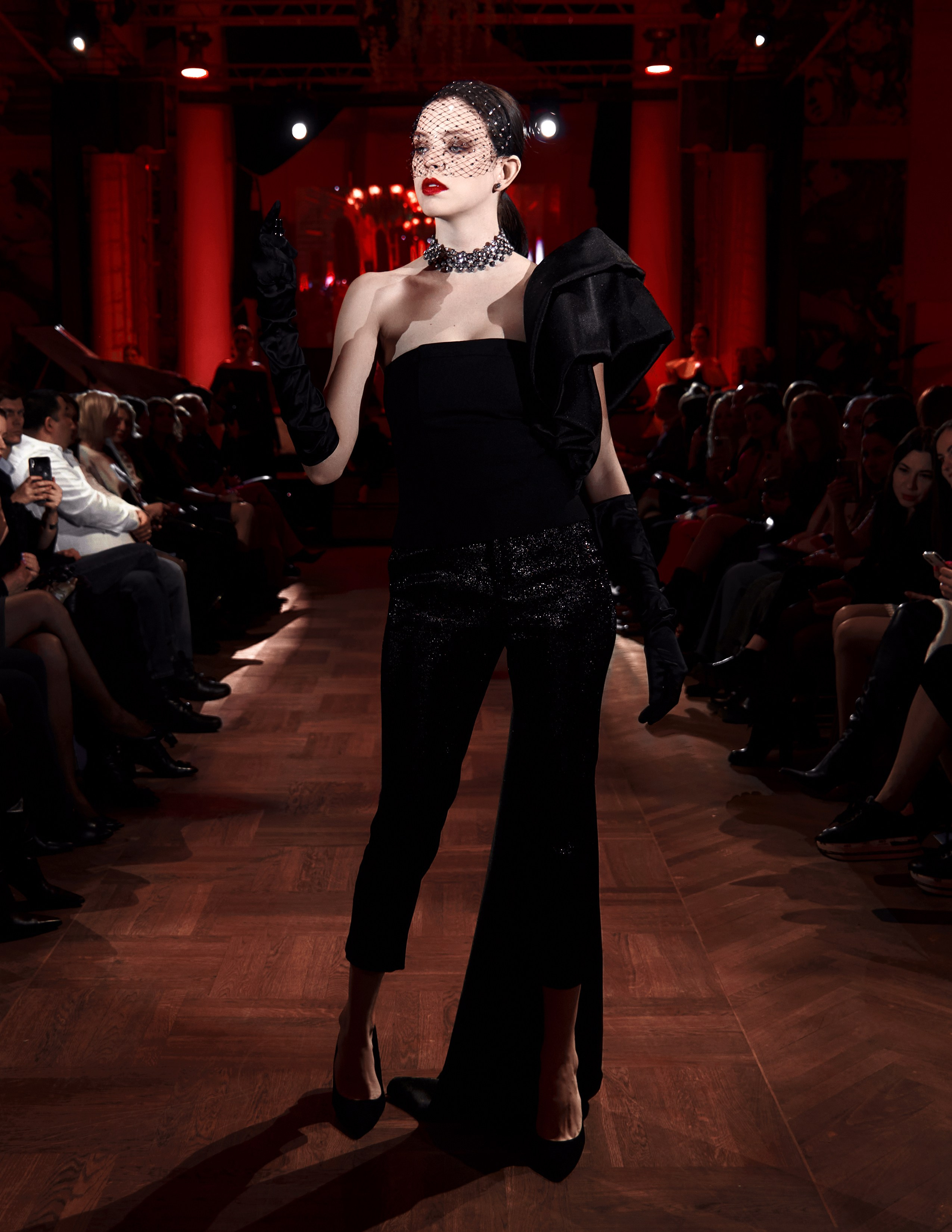 Beauty in details. Horizont ZIN | Bold fashion | Innovative art