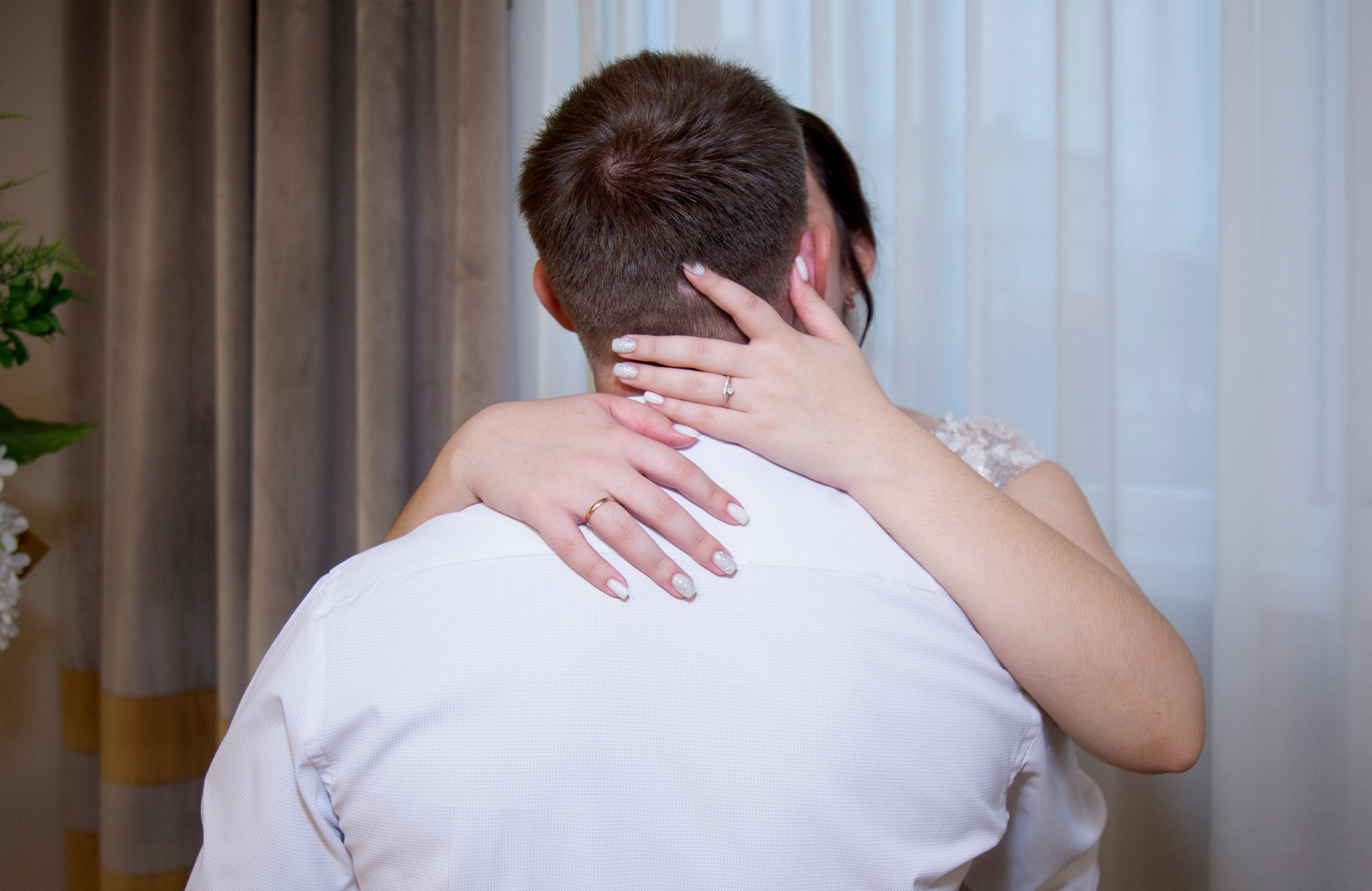 Свадебная фотосессия Андрея и Алины в Савеловском ЗАГСе. Фотосессия в студии в Москве от профессионального фотографа услуги по доступным ценам