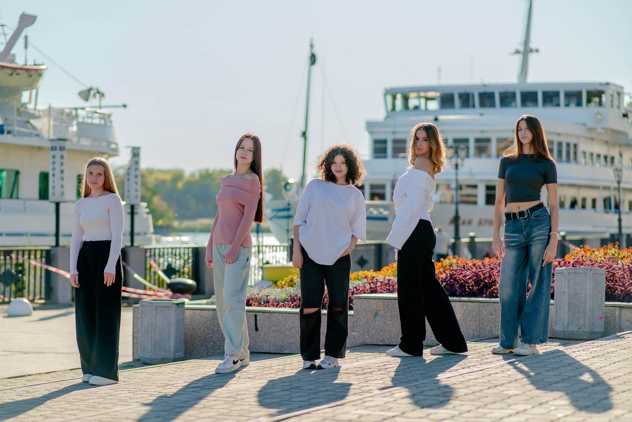 Выпускные (школьные) альбомы (книги) в Ростове-на-Дону. Современные Выпускные Альбомы в Ростове-на-Дону