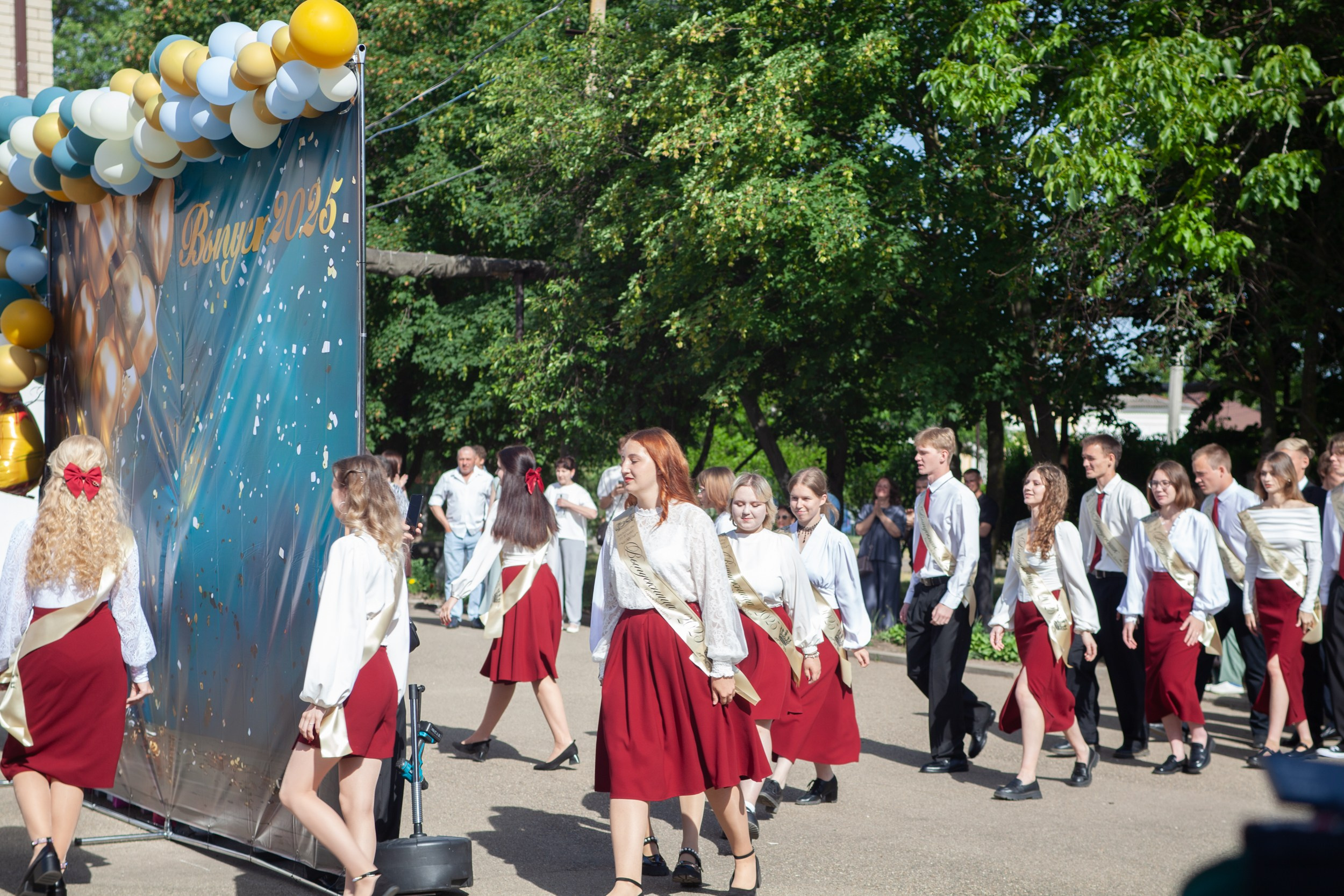 Последний звонок в Десяточке