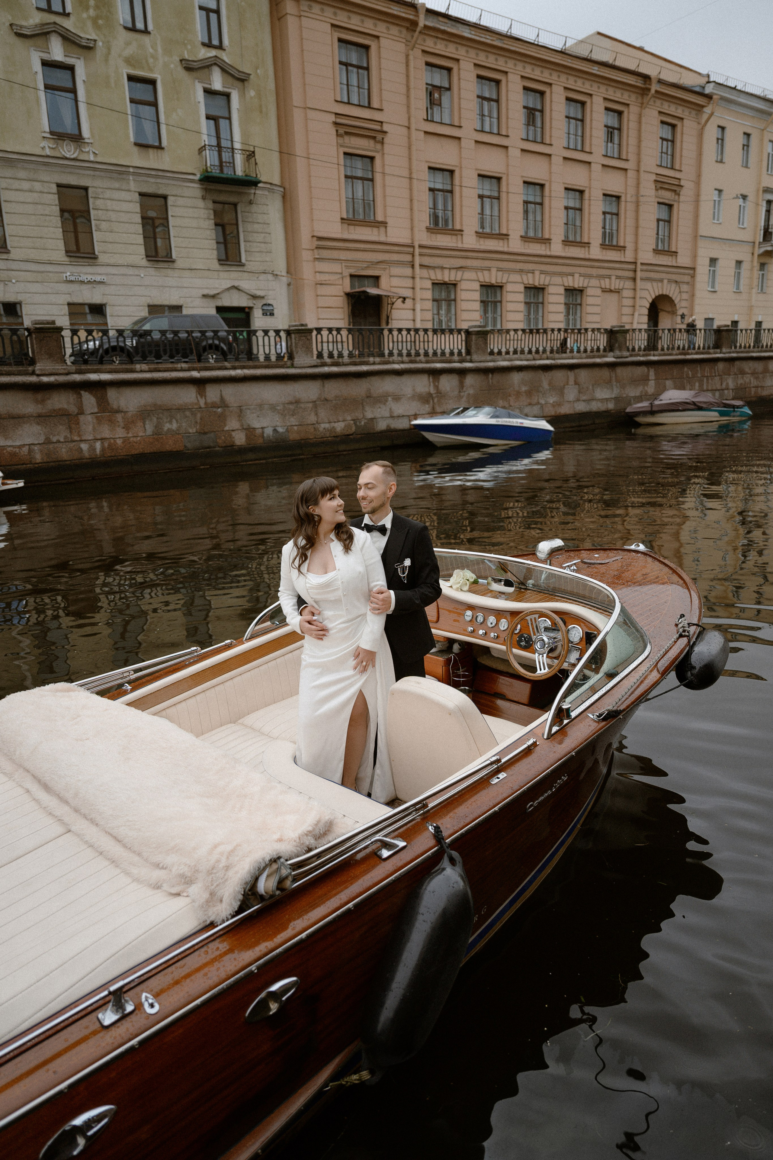 свадебная фотосессия на катере