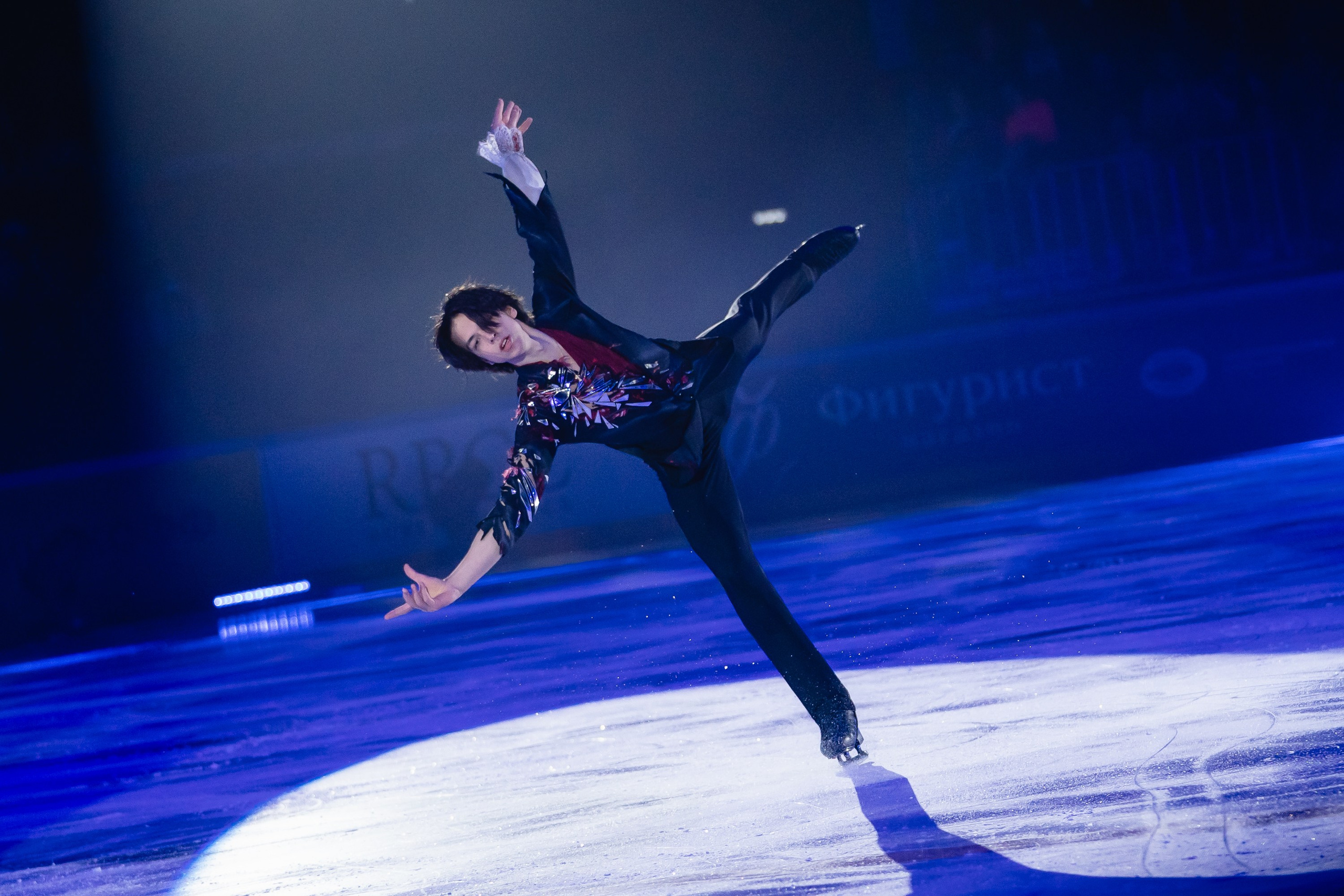 Шоу «Чемпионы на льду» в Новосибирске. Воробьева Ксения — Спортивный и танцевальный фотограф Новосибирск