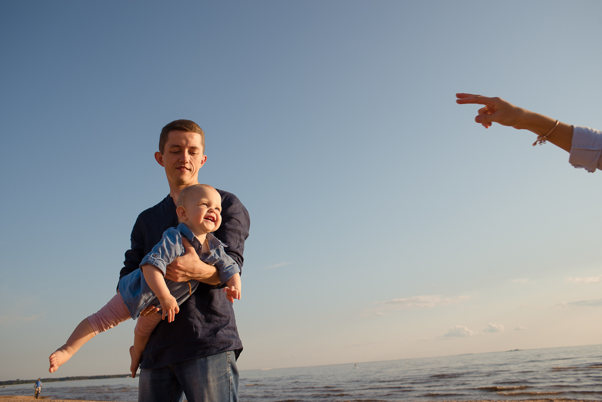 Семейная съемка на пляже. Семейный и свадебный фотограф в Санкт-Петербурге Серафима Смирнова