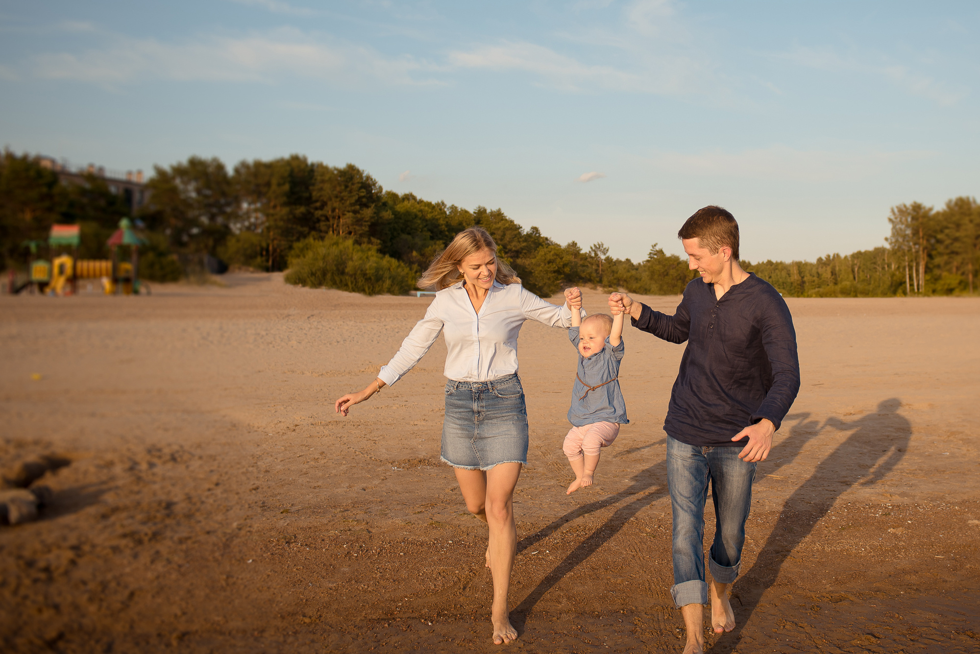 Семейная съемка на пляже. Семейный и свадебный фотограф в Санкт-Петербурге Серафима Смирнова