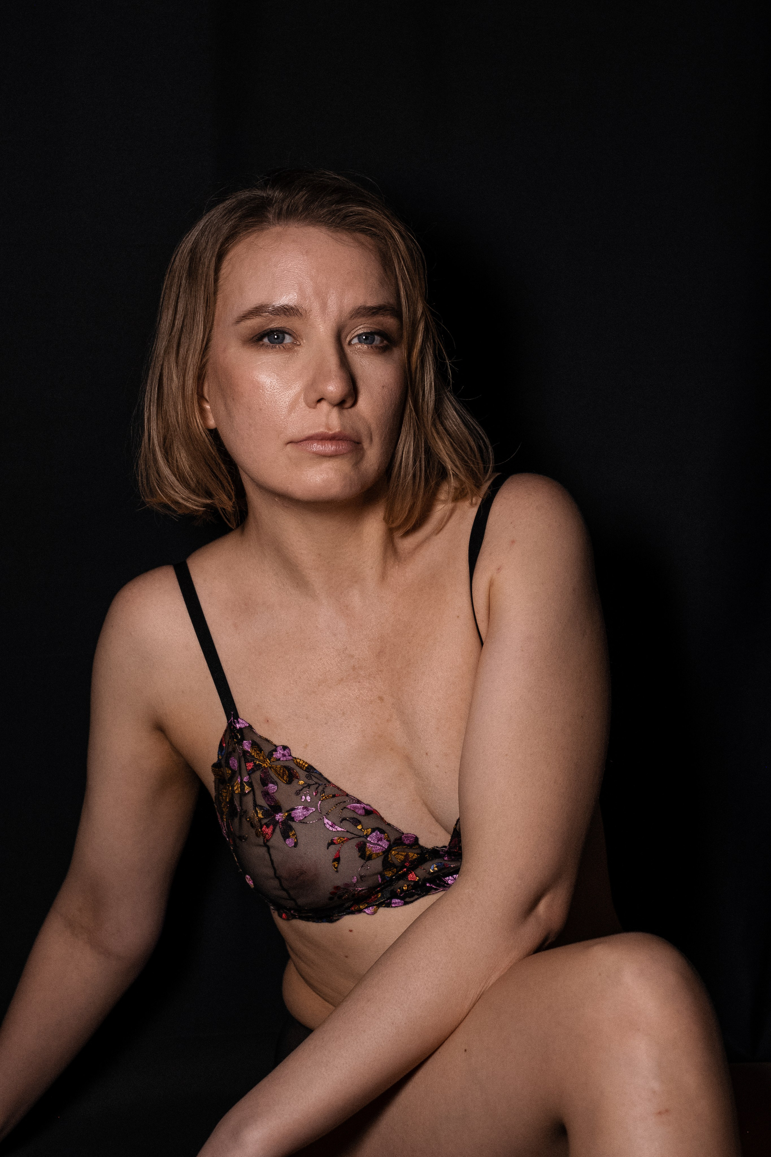 женский фотограф, чувственные фотографии, лайфстайл фотограф, семейный фотограф, чувственный фотограф, репортажная фотосъёмка фотосессия репортажка бэкстейдж, женский портрет, ню, фотоистории