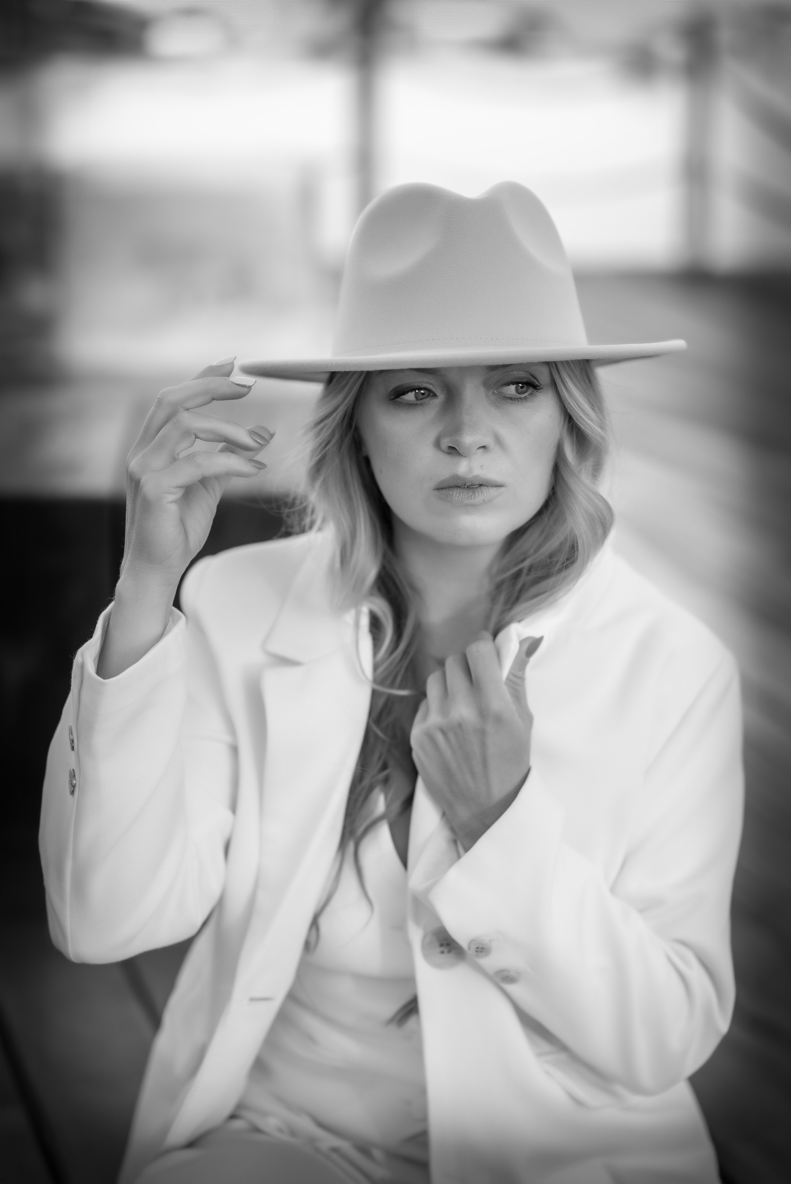 Женский фотопортрет 1. Чёрно-белое фото.