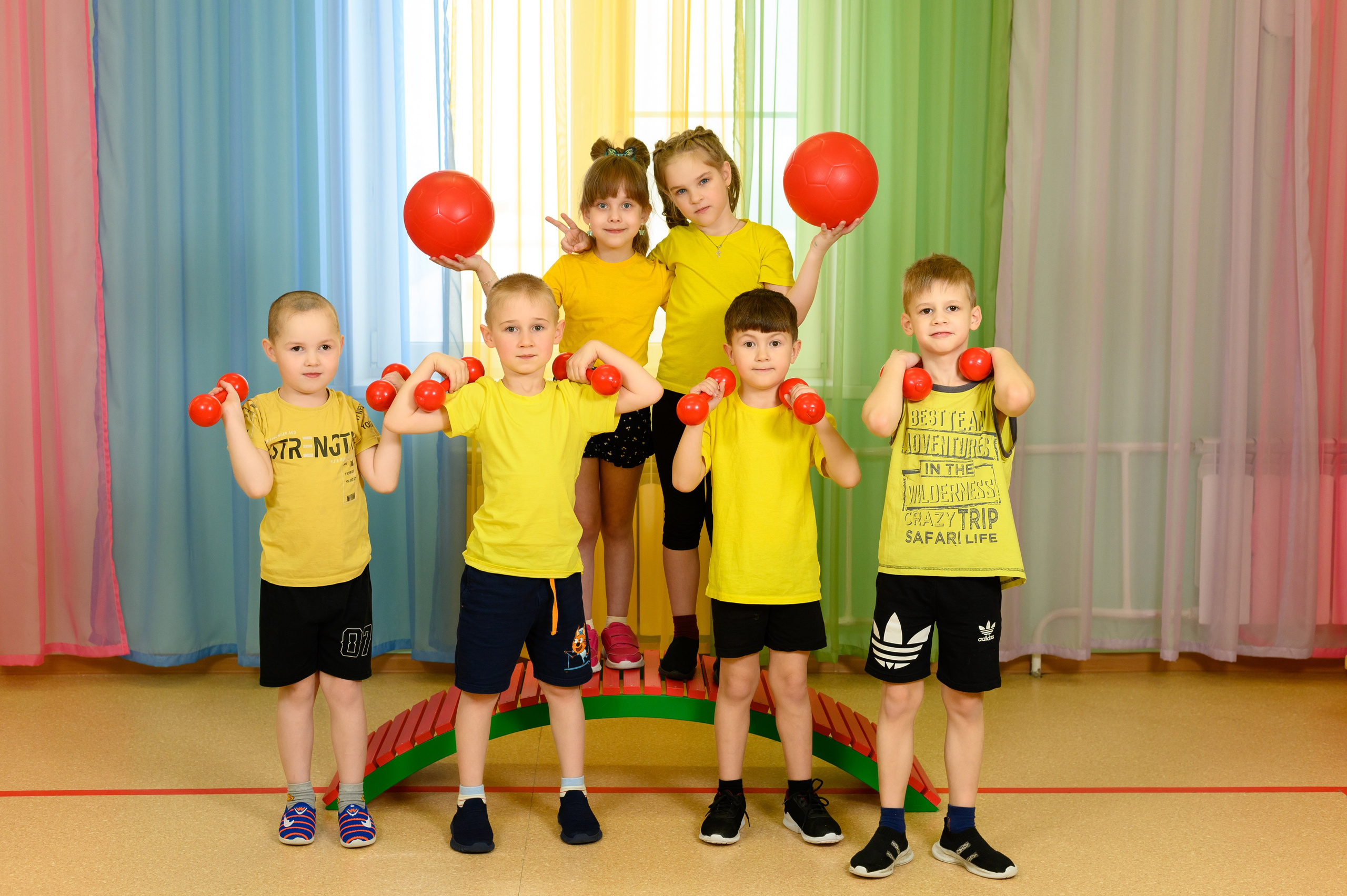 Детский сад. Фотоальбомы для выпускников школ и детских садов в Республике Алтай и за её пределами