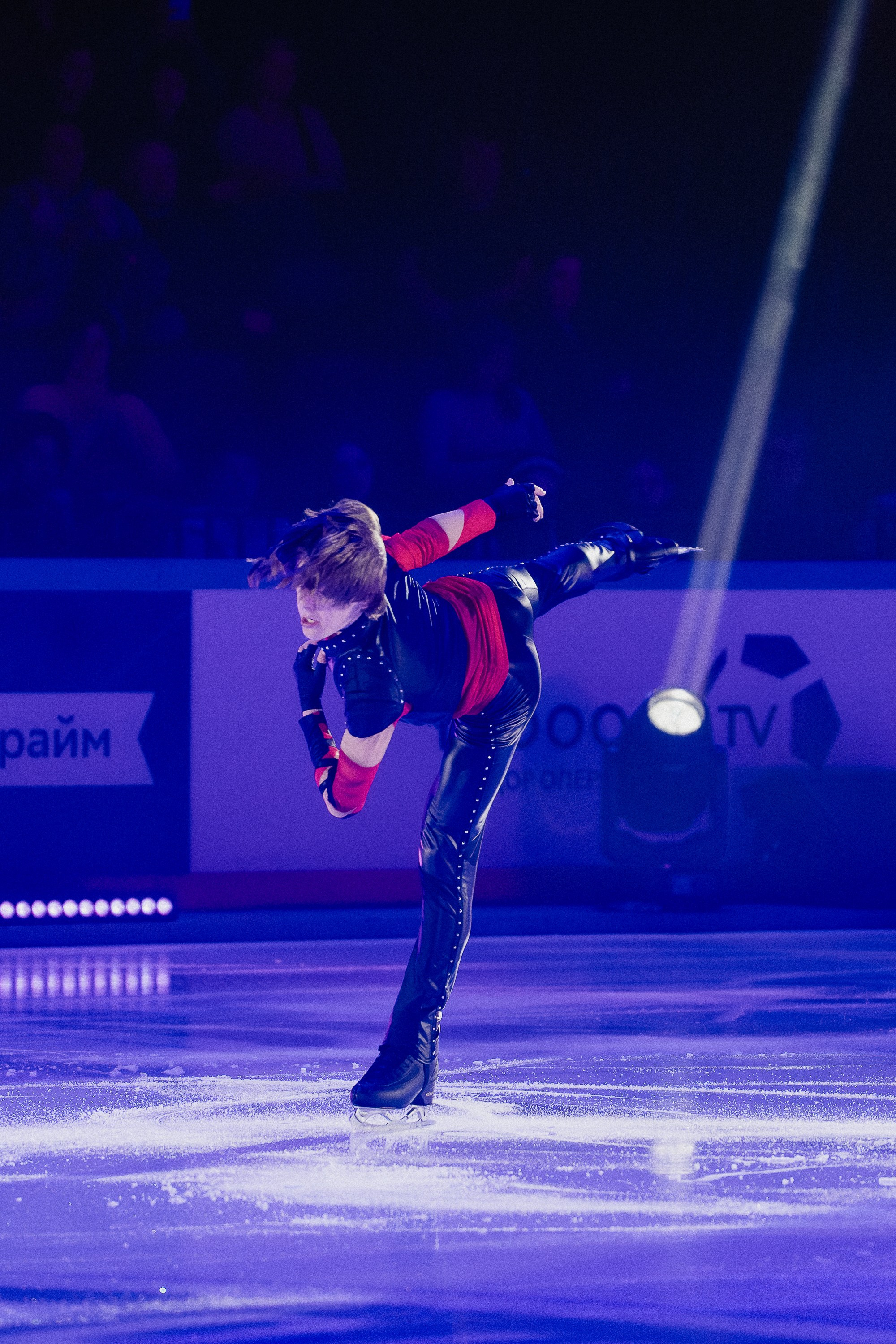 Шоу Этери Тутберидзе в Новосибирске. Воробьева Ксения — Спортивный и танцевальный фотограф Новосибирск
