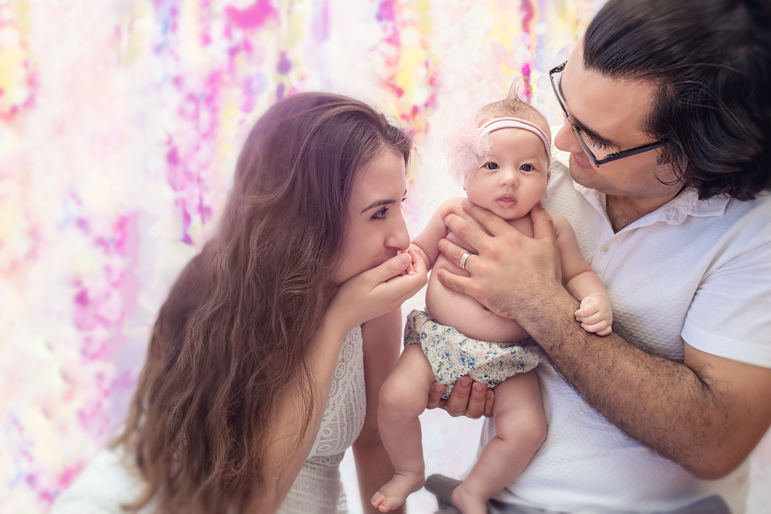Newborn photoshooting. Professional family and children’s photographer in Izmir Irina Eron