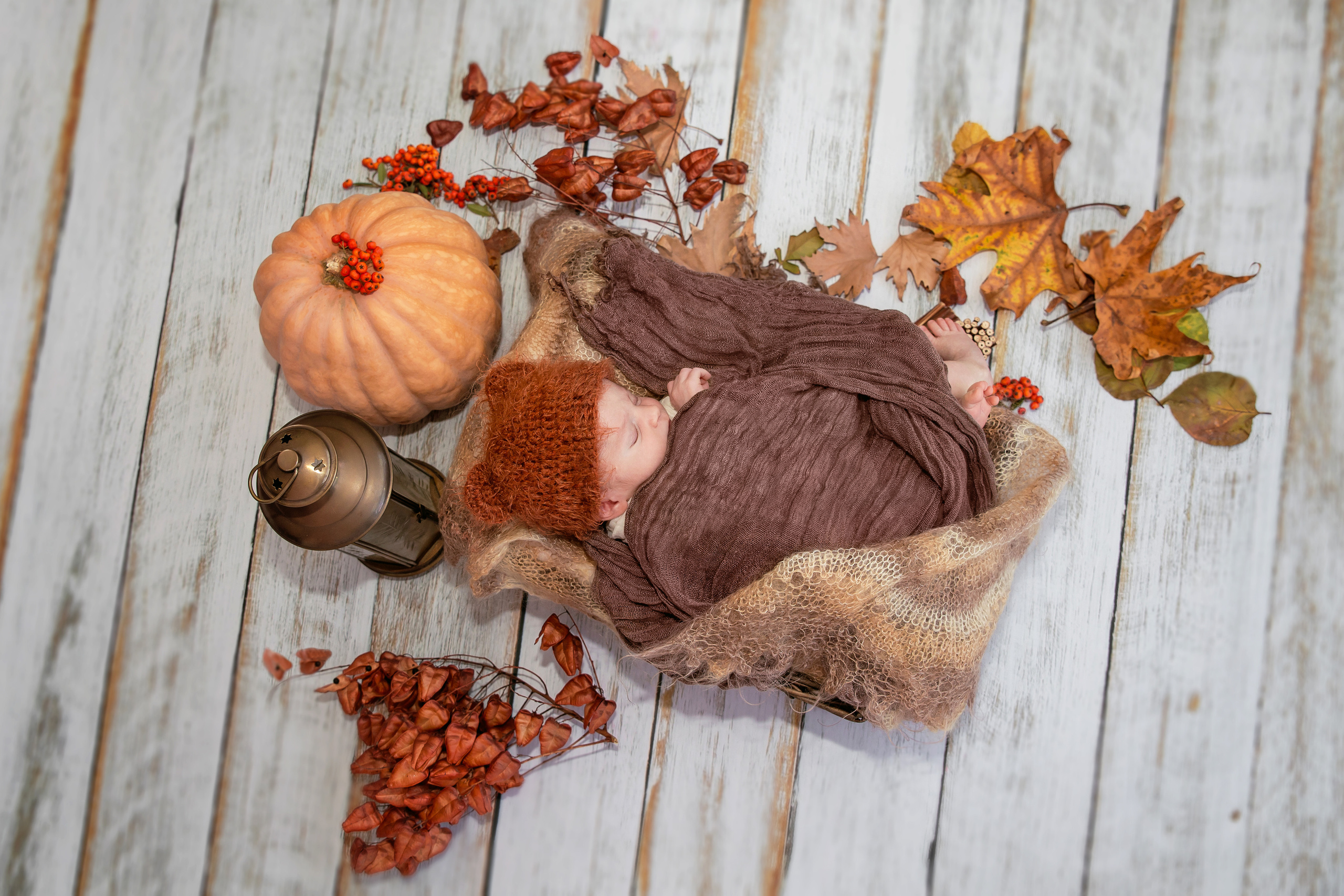 Newborn photoshooting. Professional family and children’s photographer in Izmir Irina Eron