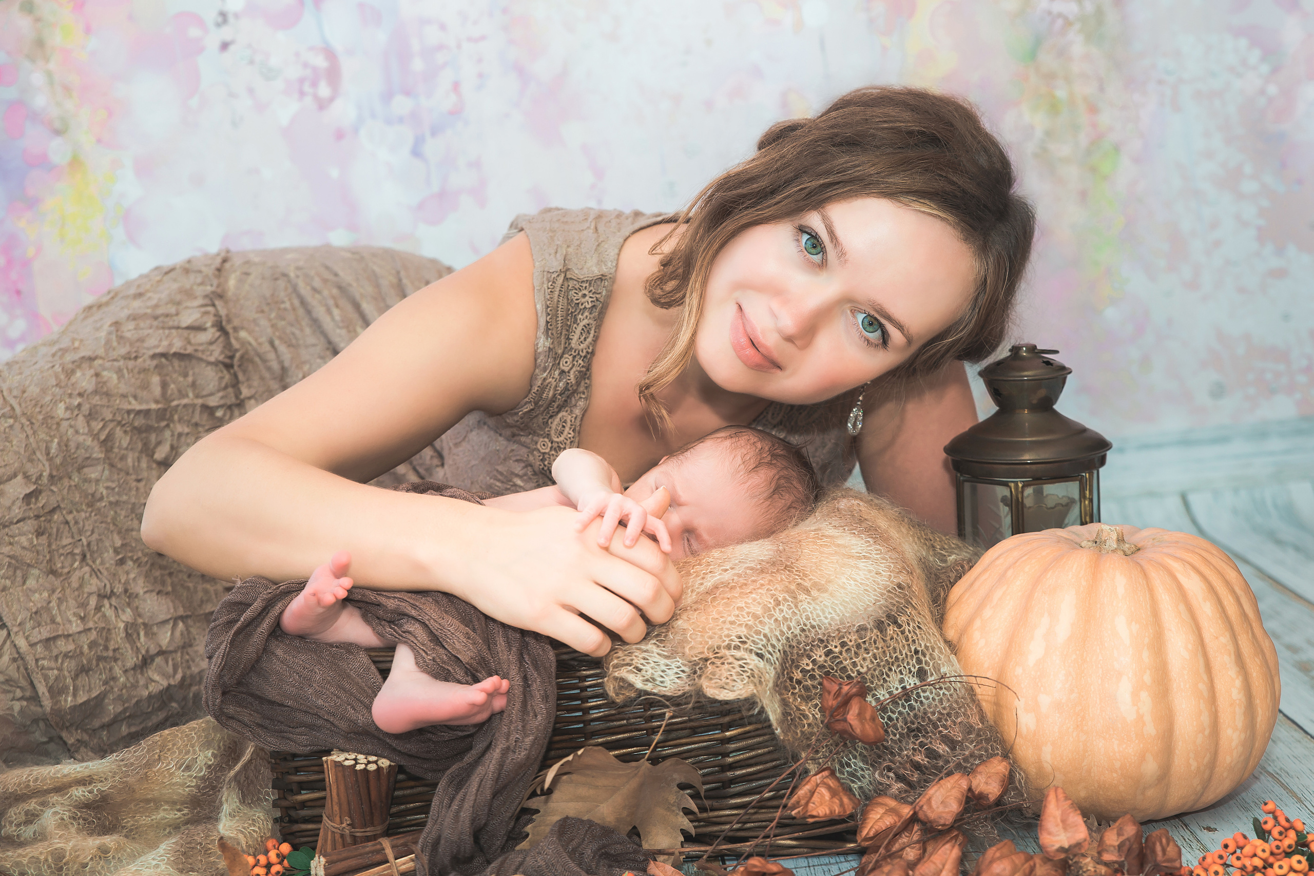 Newborn photoshooting. Professional family and children’s photographer in Izmir Irina Eron