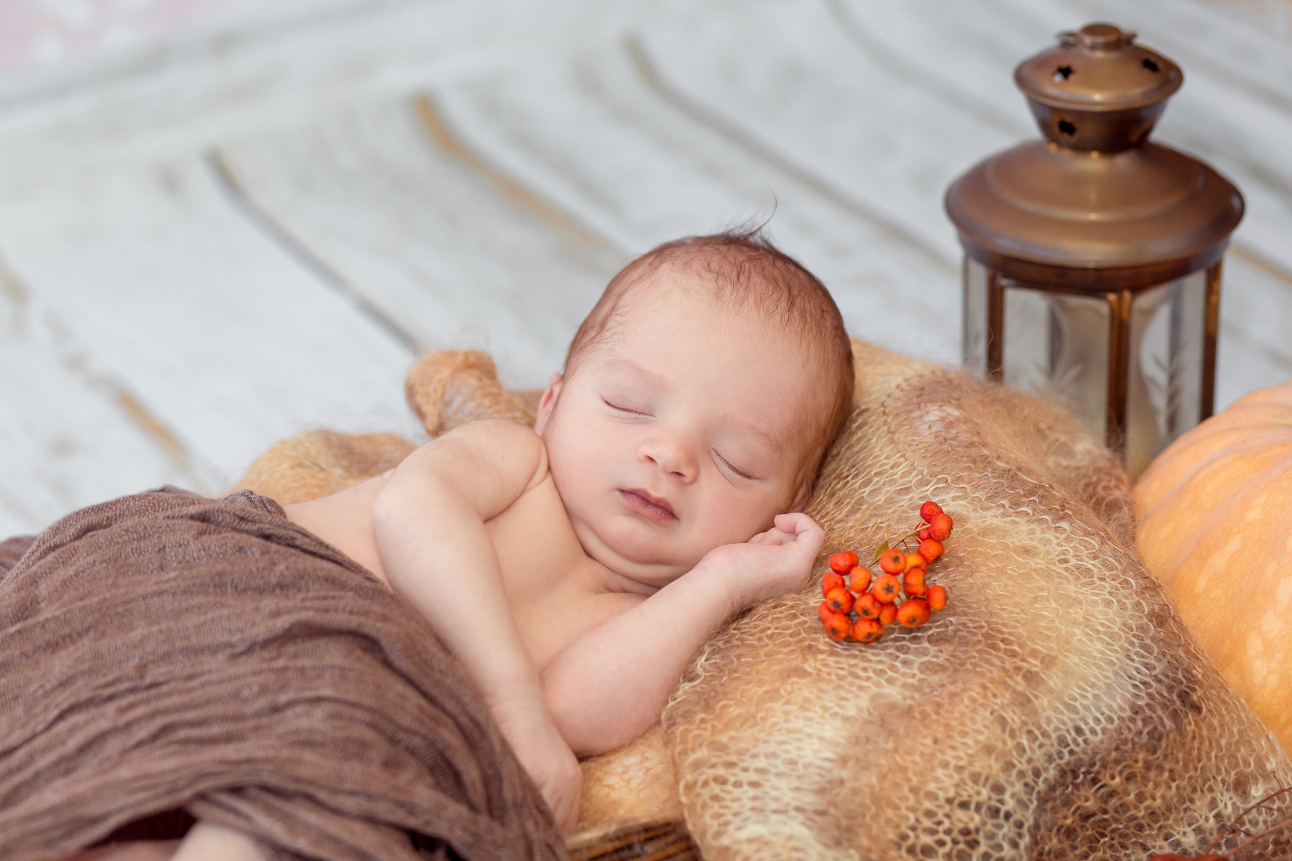 Newborn photoshooting. Professional family and children’s photographer in Izmir Irina Eron