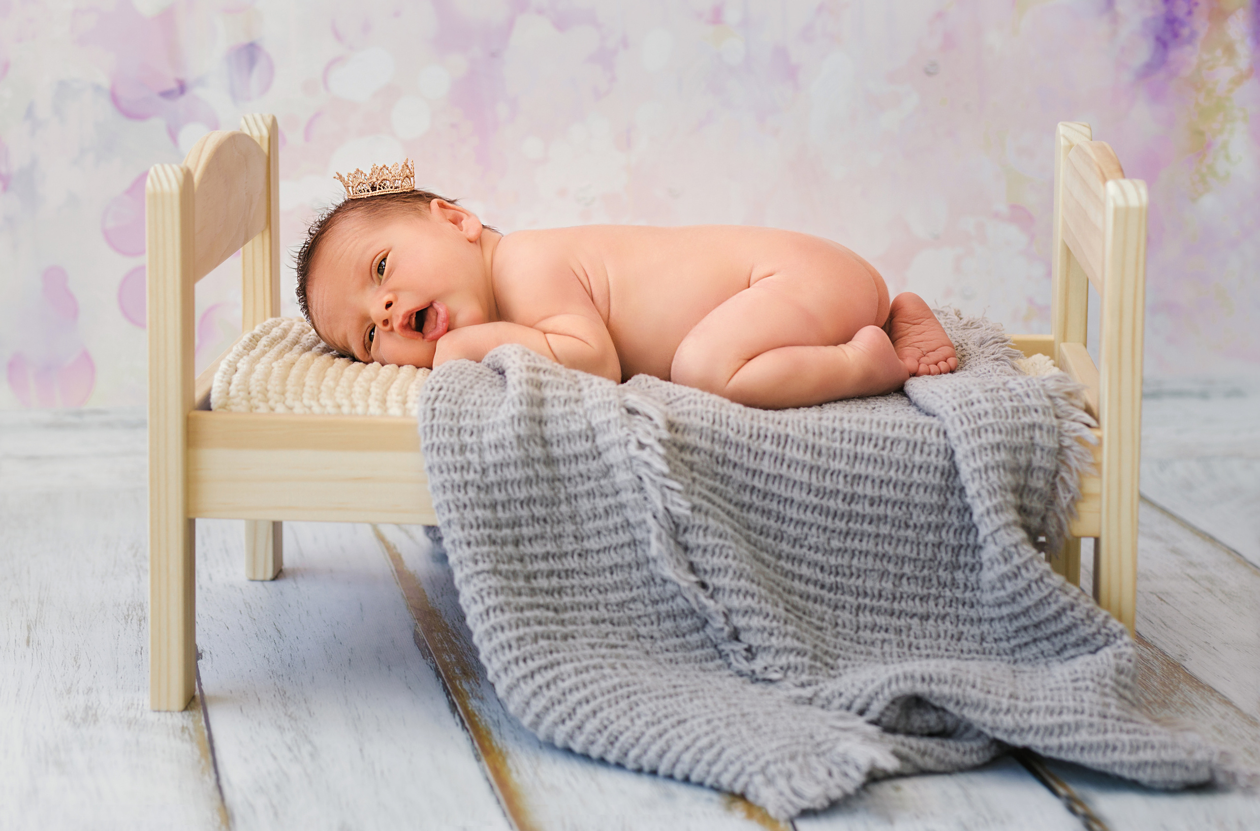 Newborn photoshooting. Professional family and children’s photographer in Izmir Irina Eron