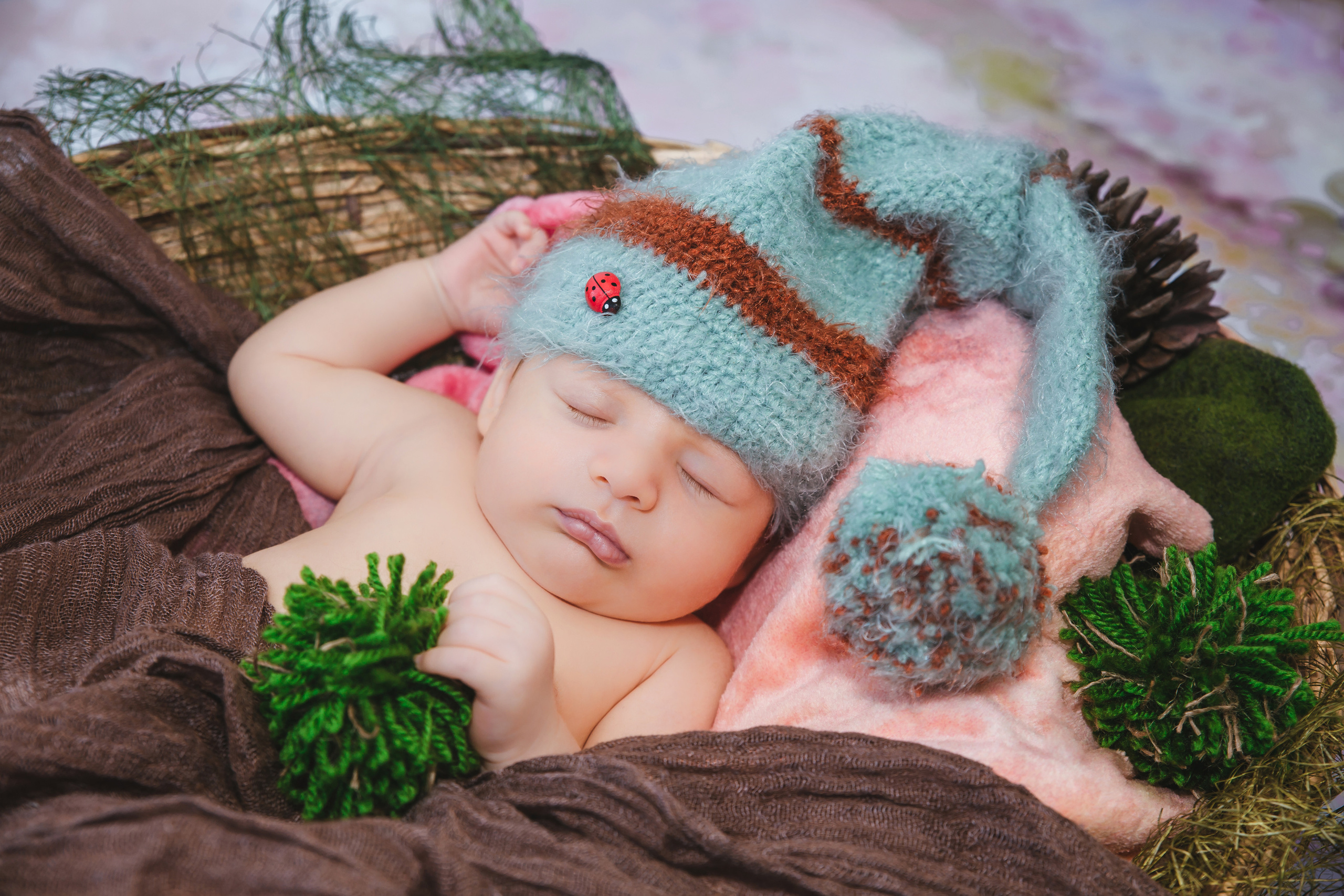 Newborn photoshooting. Professional family and children’s photographer in Izmir Irina Eron