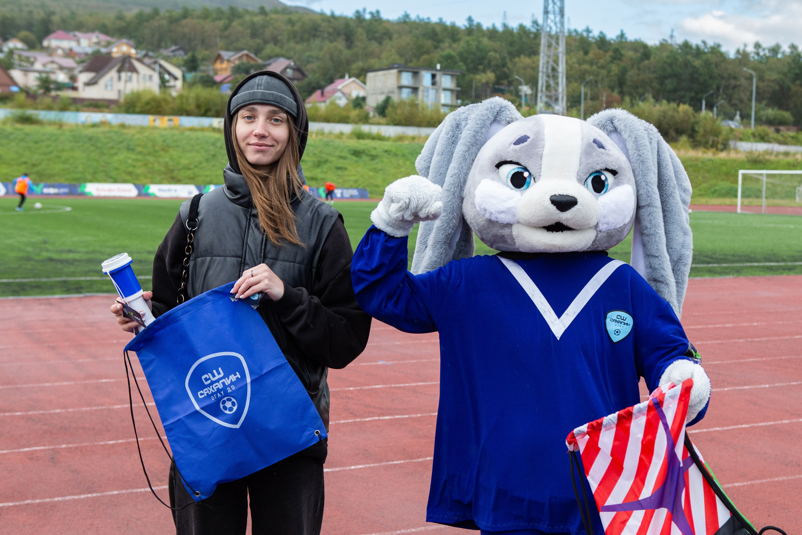 Матч юношеской футбольной лиги между командами СШ «Сахалин» и «СШОР № 1» (Комсомольск-на-Амуре). Кутузов Евгений Фотограф в Южно-Сахалинске