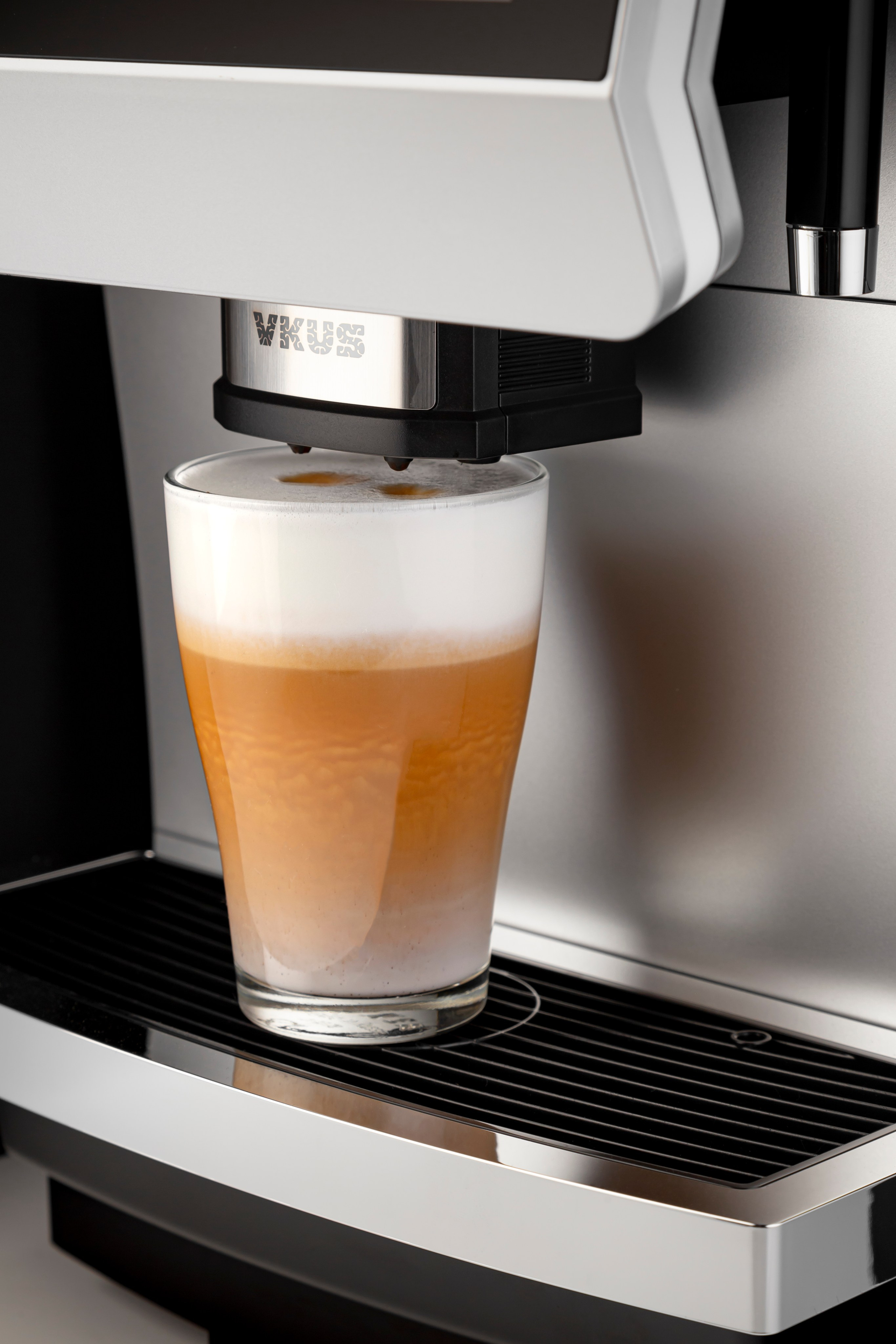 Предметная фото съёмка кофемашин для компании VKUS. Фуд фотограф и видеограф в Москве Крепких Сергей