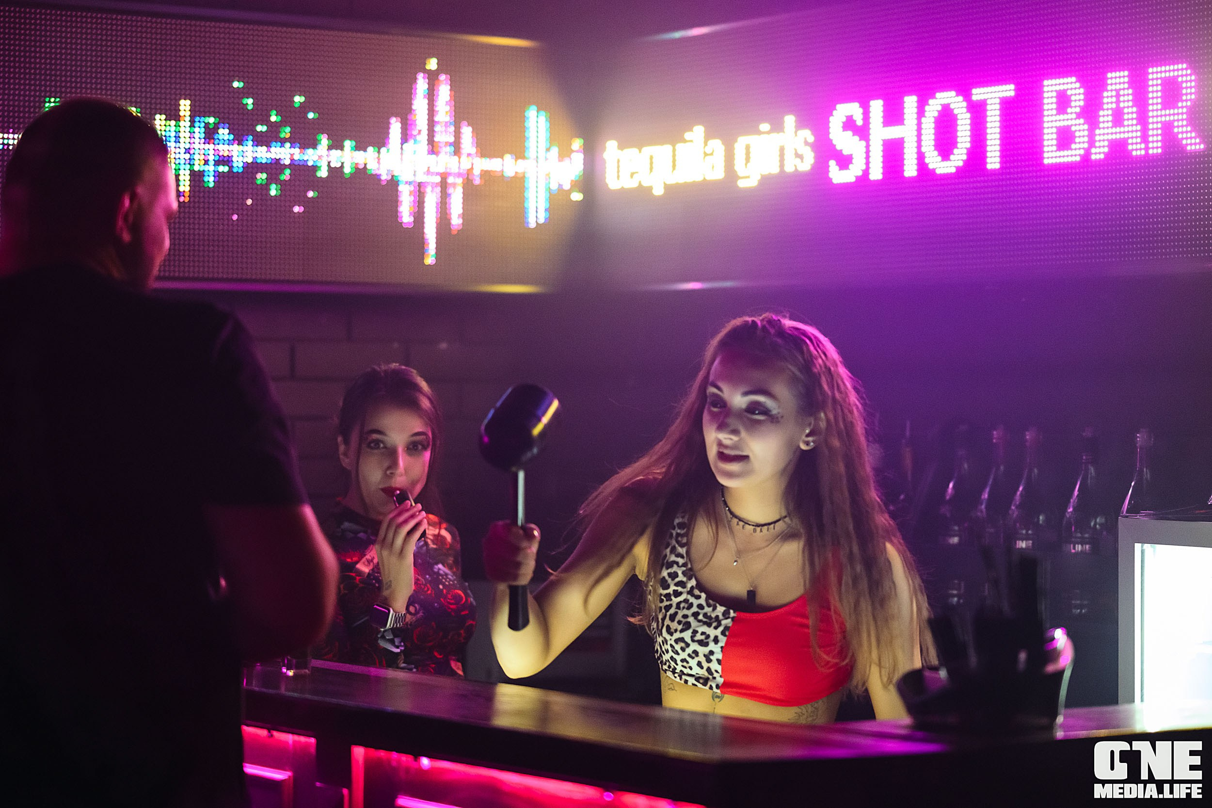 Фоторепортаж из бара XxxX. One Media Life: фоторепортажи, фотоотчеты с мероприятий и заведений