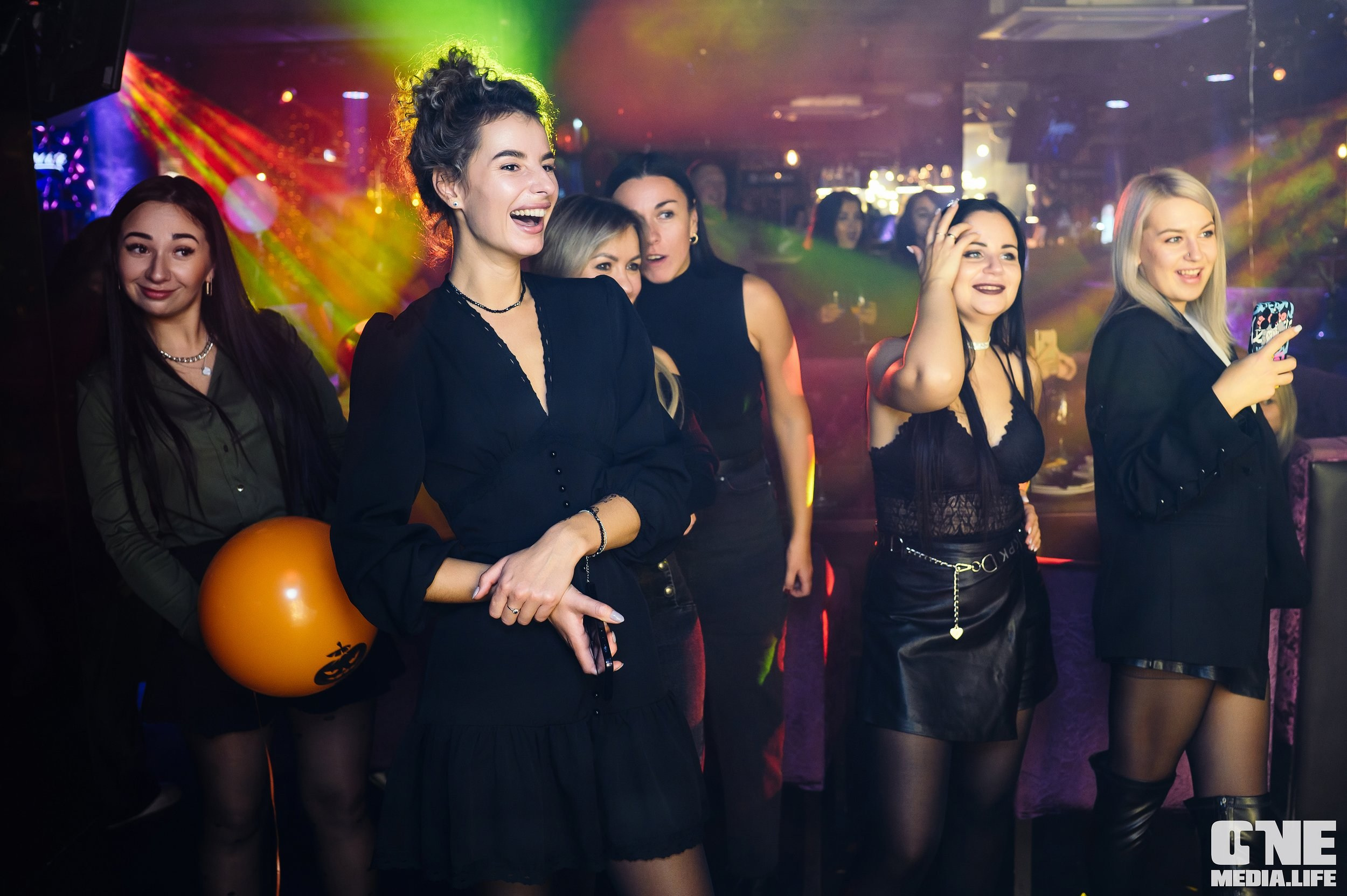 Фоторепортаж из караоке-клуба Эйфория. One Media Life: фоторепортажи, фотоотчеты с мероприятий и заведений