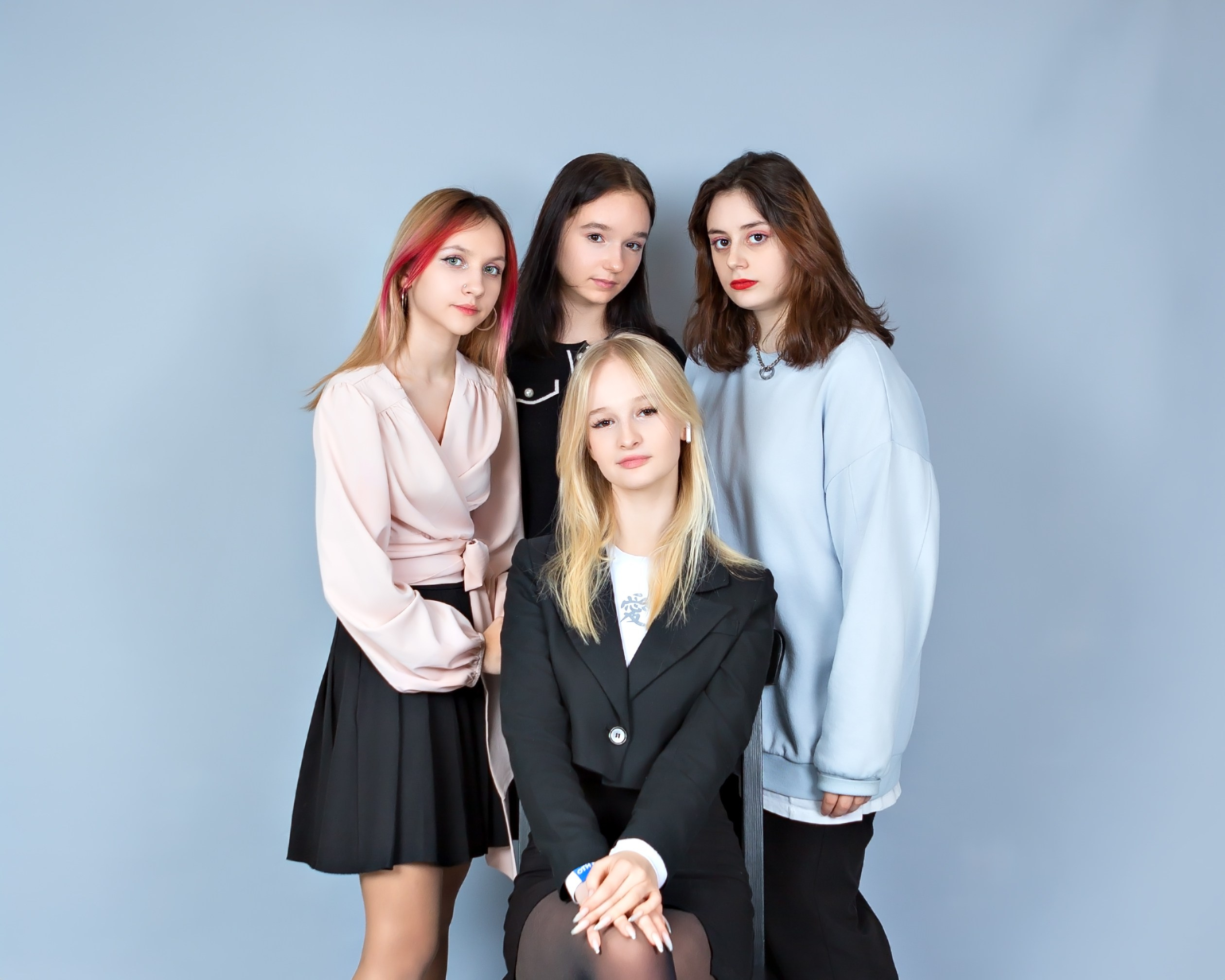 Выпускной альбом для 9 Класса. Выпускные альбомы и школьный фотограф в Подольске, Троицке, Щербинке, Москве и Московской области