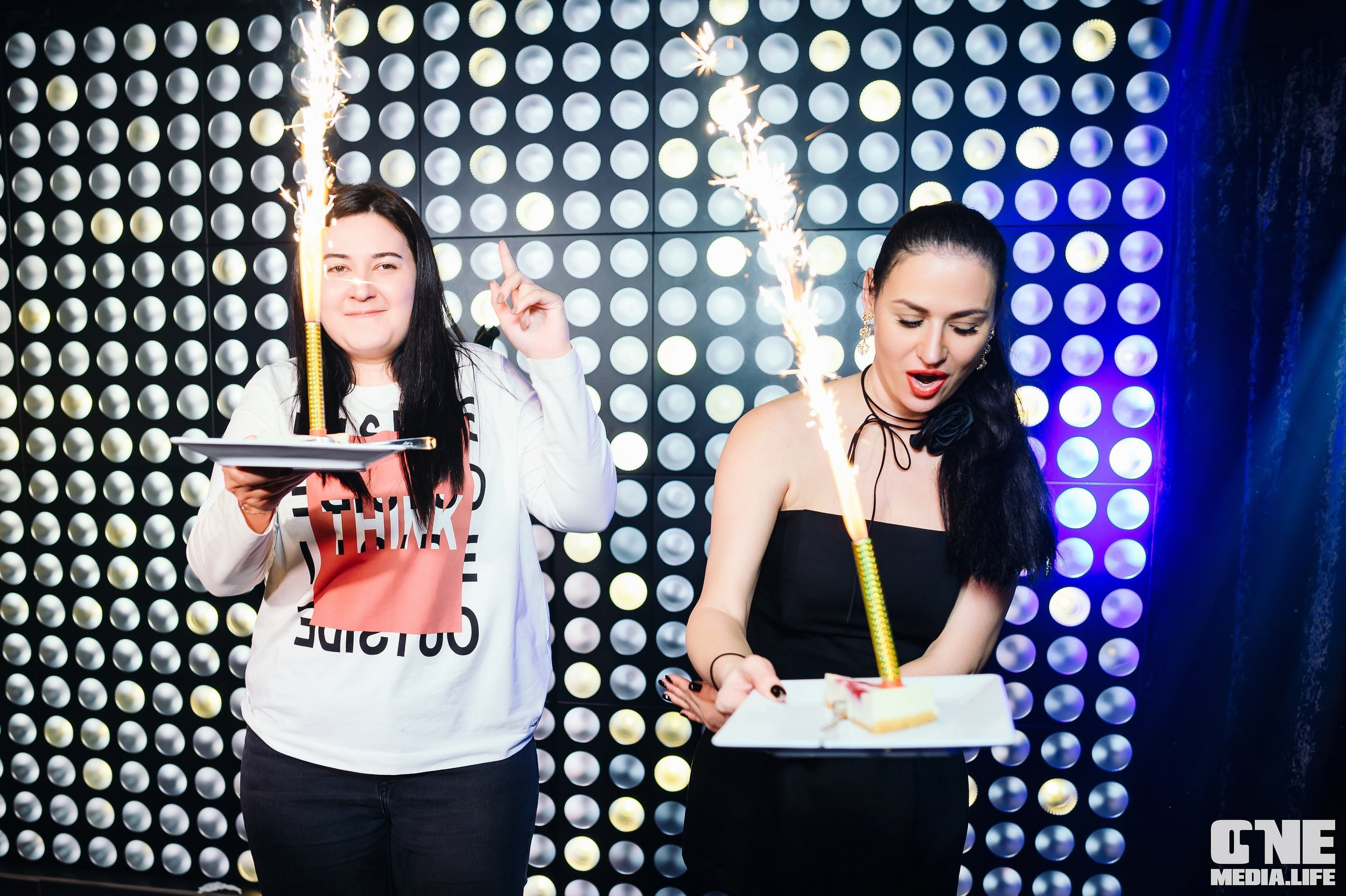 Фоторепортаж из караоке-клуба Эйфория. One Media Life: фоторепортажи, фотоотчеты с мероприятий и заведений