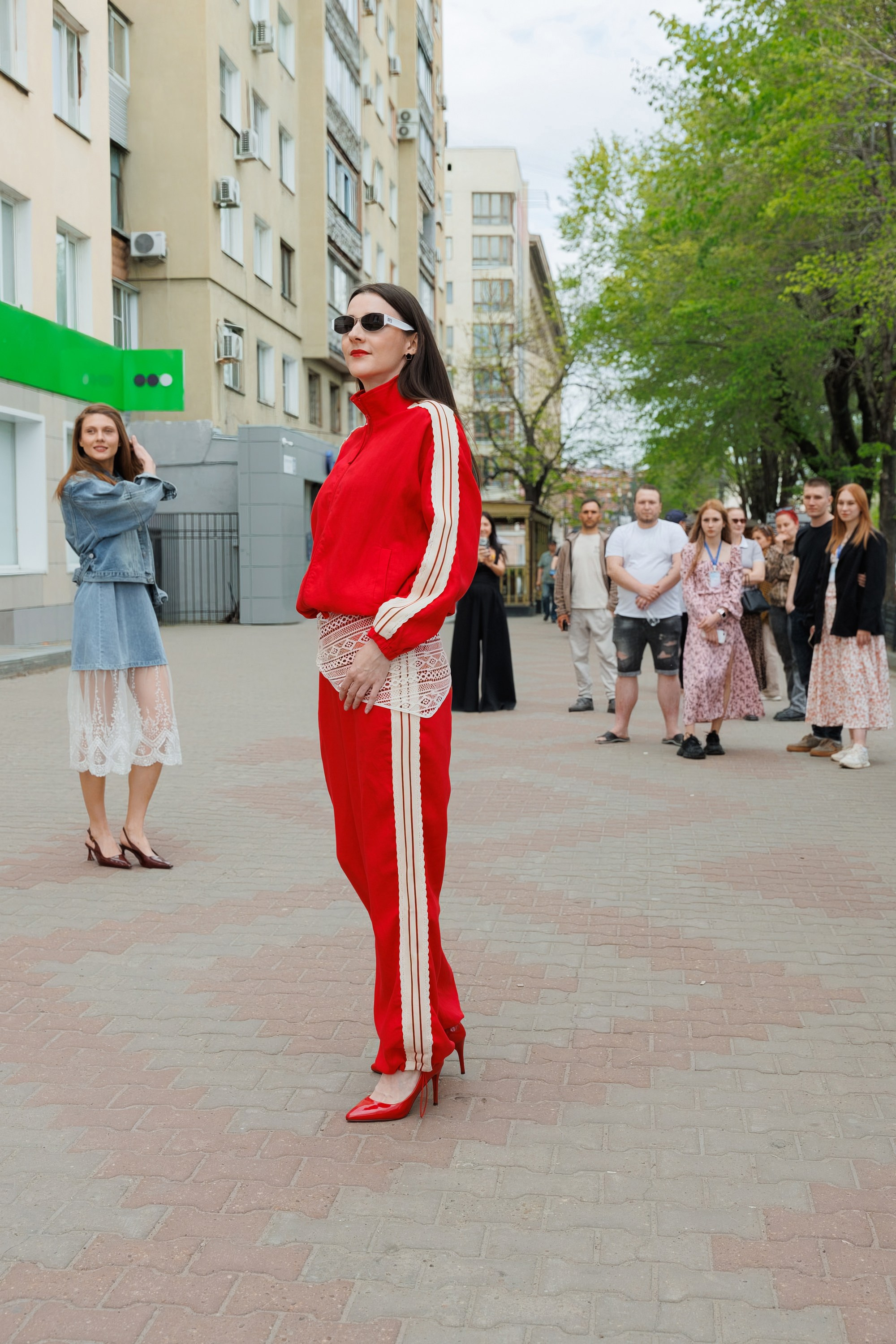 МОДНЫЙ ПОКАЗ. СВОИ. ФОТООТЧЕТЫ-СОБЫТИЯ-МЕСТА