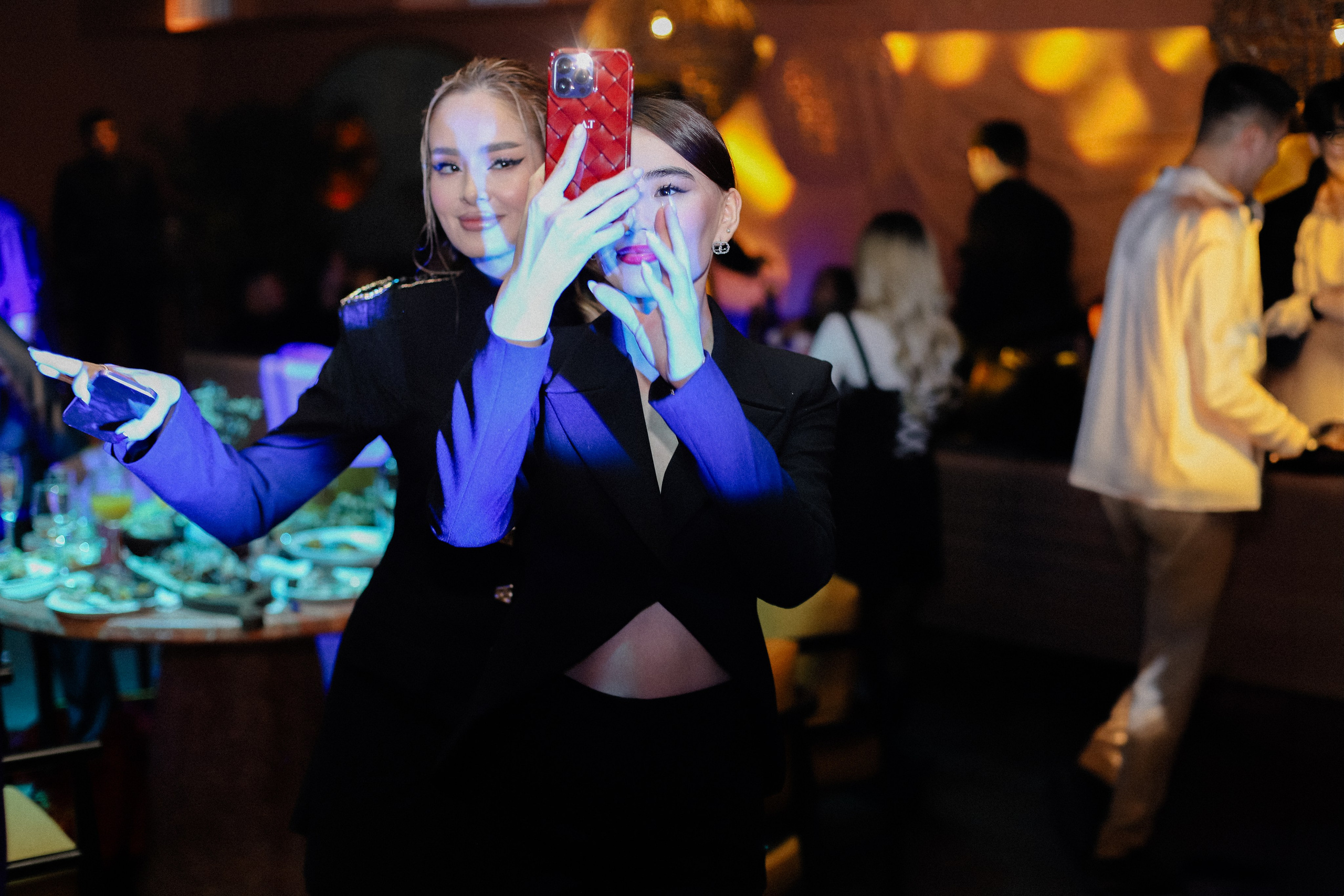 Корпоратив QM | 5.12. Фотограф в Алматы и Москве Даша Пушкина