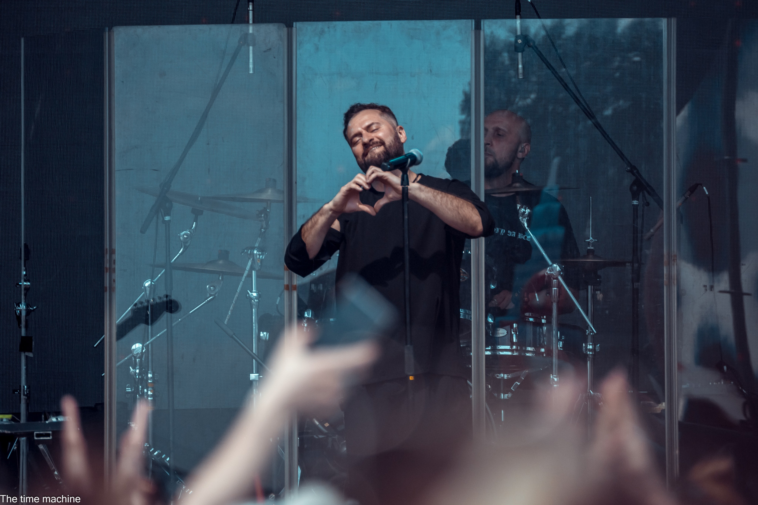 Концерт певца Ираклия Veer Mall 31.05.25. Фотограф для маркетплейсов Михаил Бове