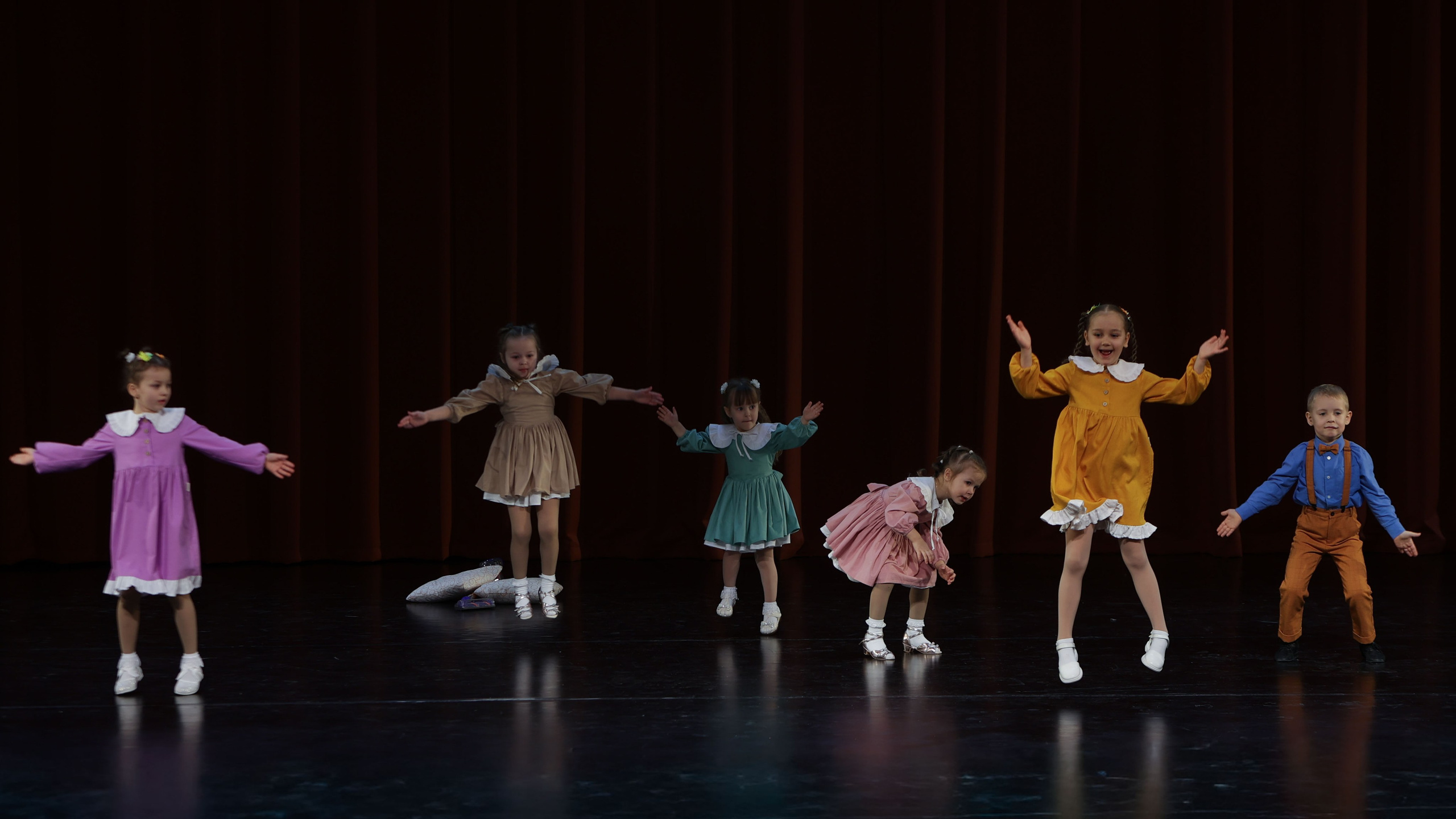 Фестиваль хореографического искусства «КУБОК ЛЕГЕНДЫ — 2025». Выпускные альбомы и школьный фотограф в Подольске, Троицке, Щербинке, Москве и Московской области