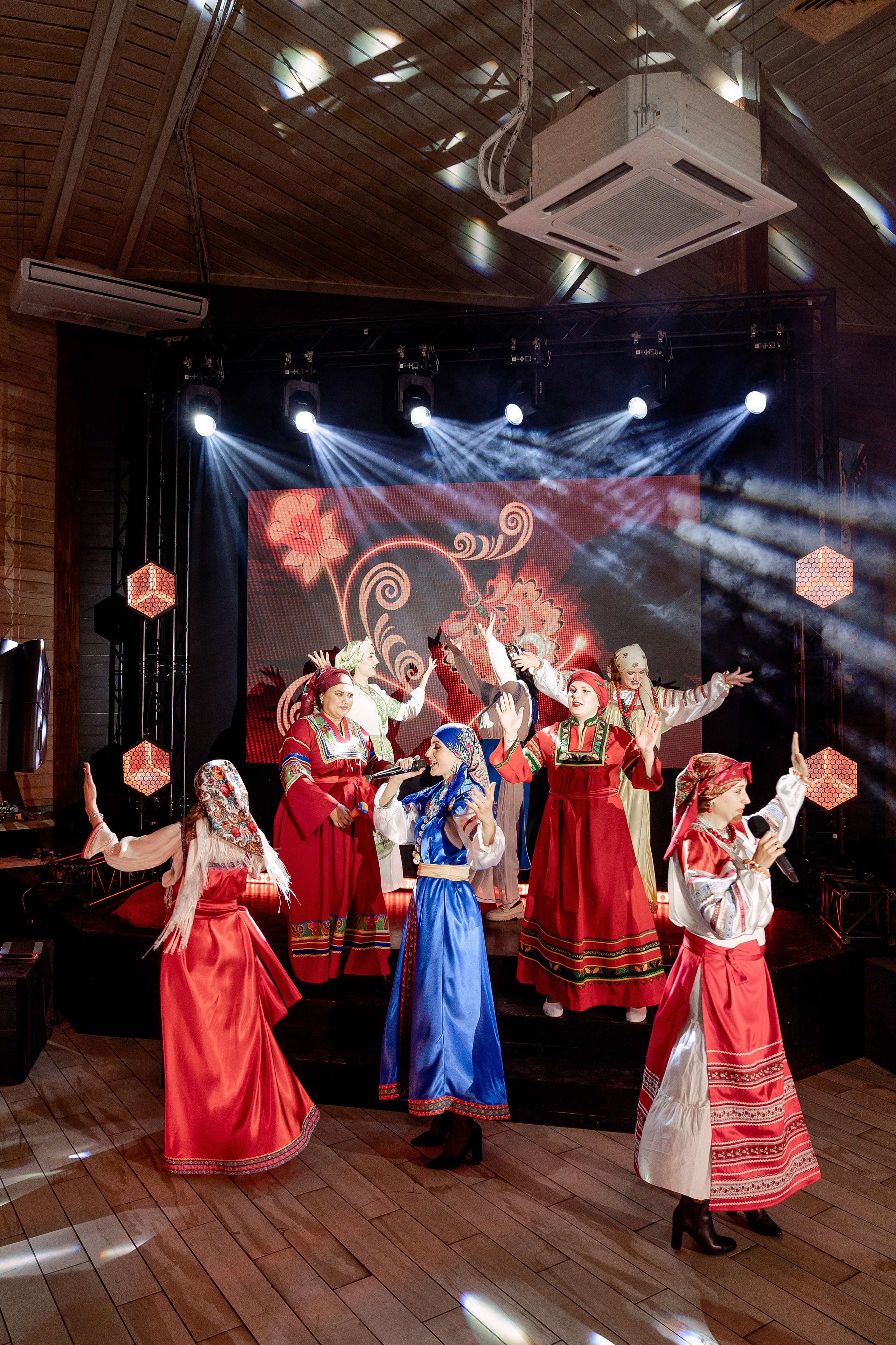 • корпоратив «АВЕНЮ». Фотограф, индивидуальные женские, мужские фотосессии в Ростове-на-Дону