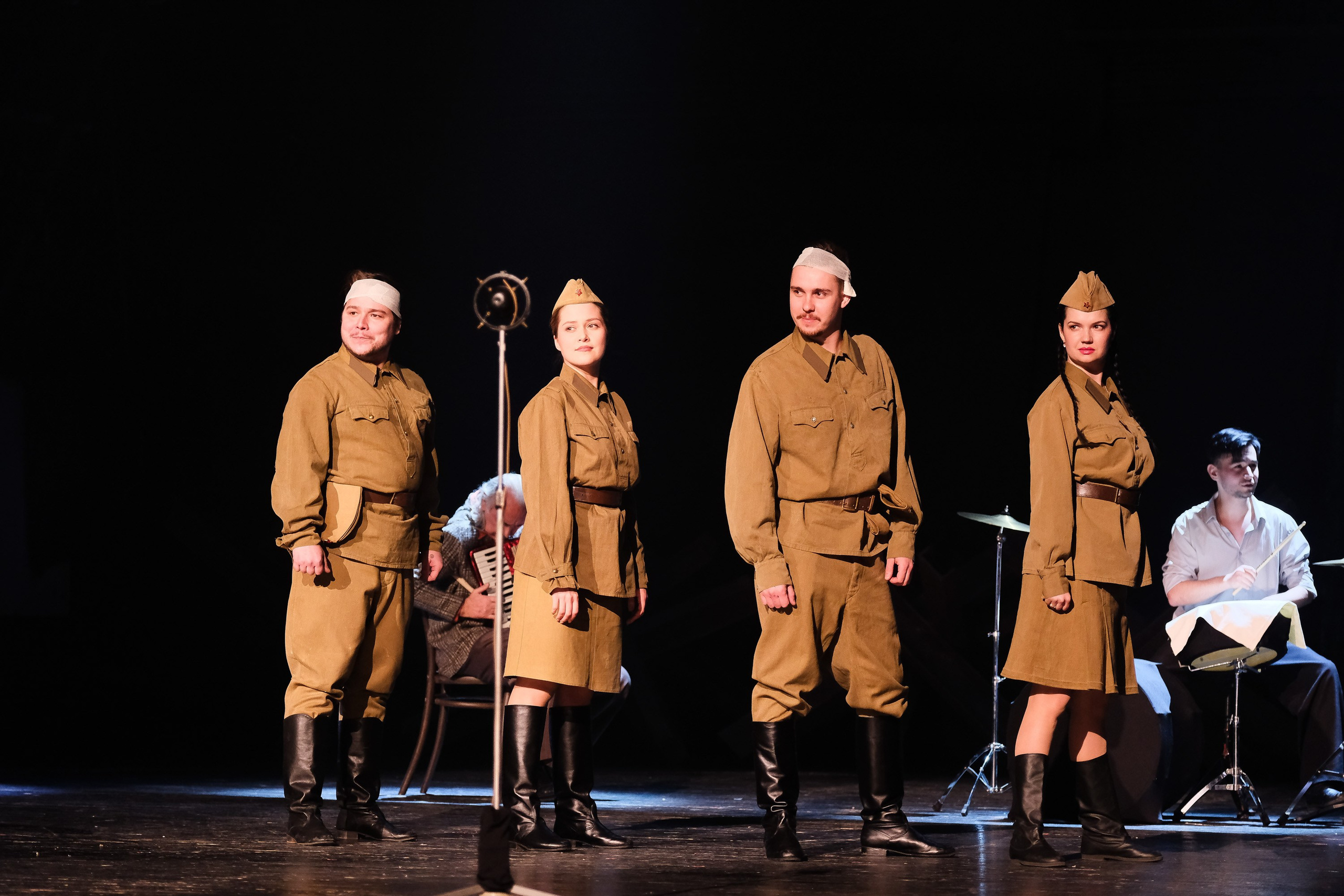 Записки военного корреспондента. Фотограф Анатолий Деникин