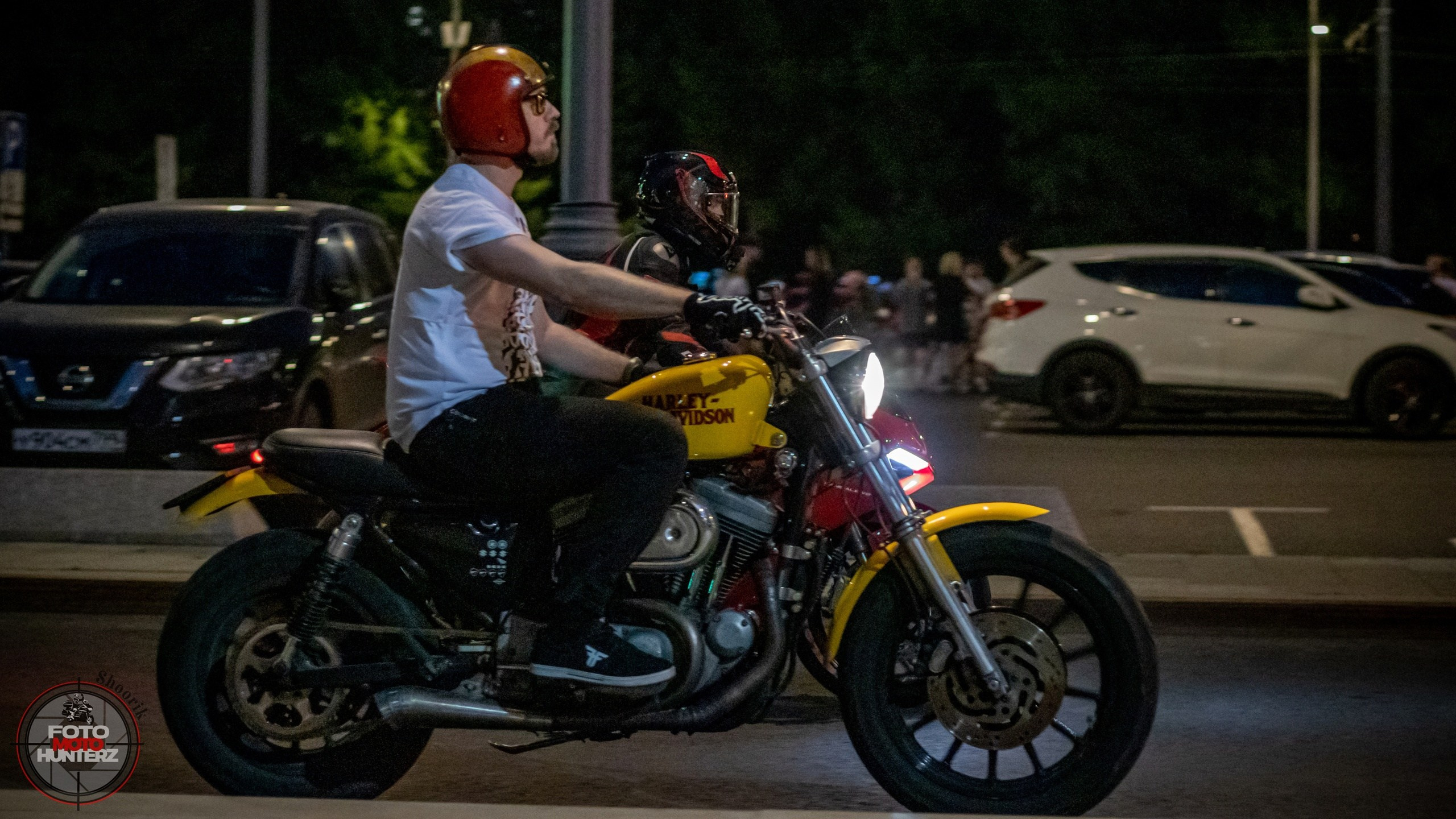 FotoMotoHunterZ — фотографии мотоциклистов на улицах города