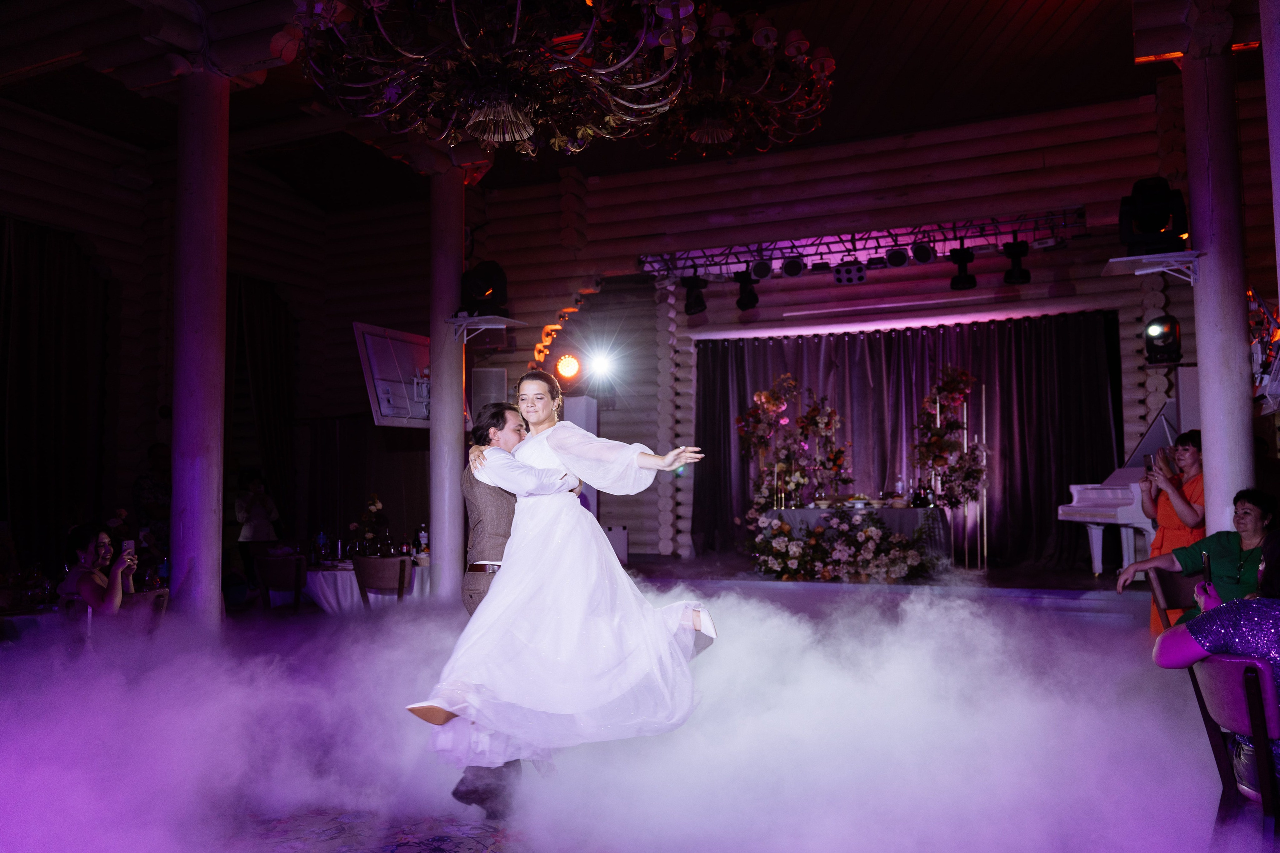 Свадьба Олега и Виктории в клубе «Ближняя дача»